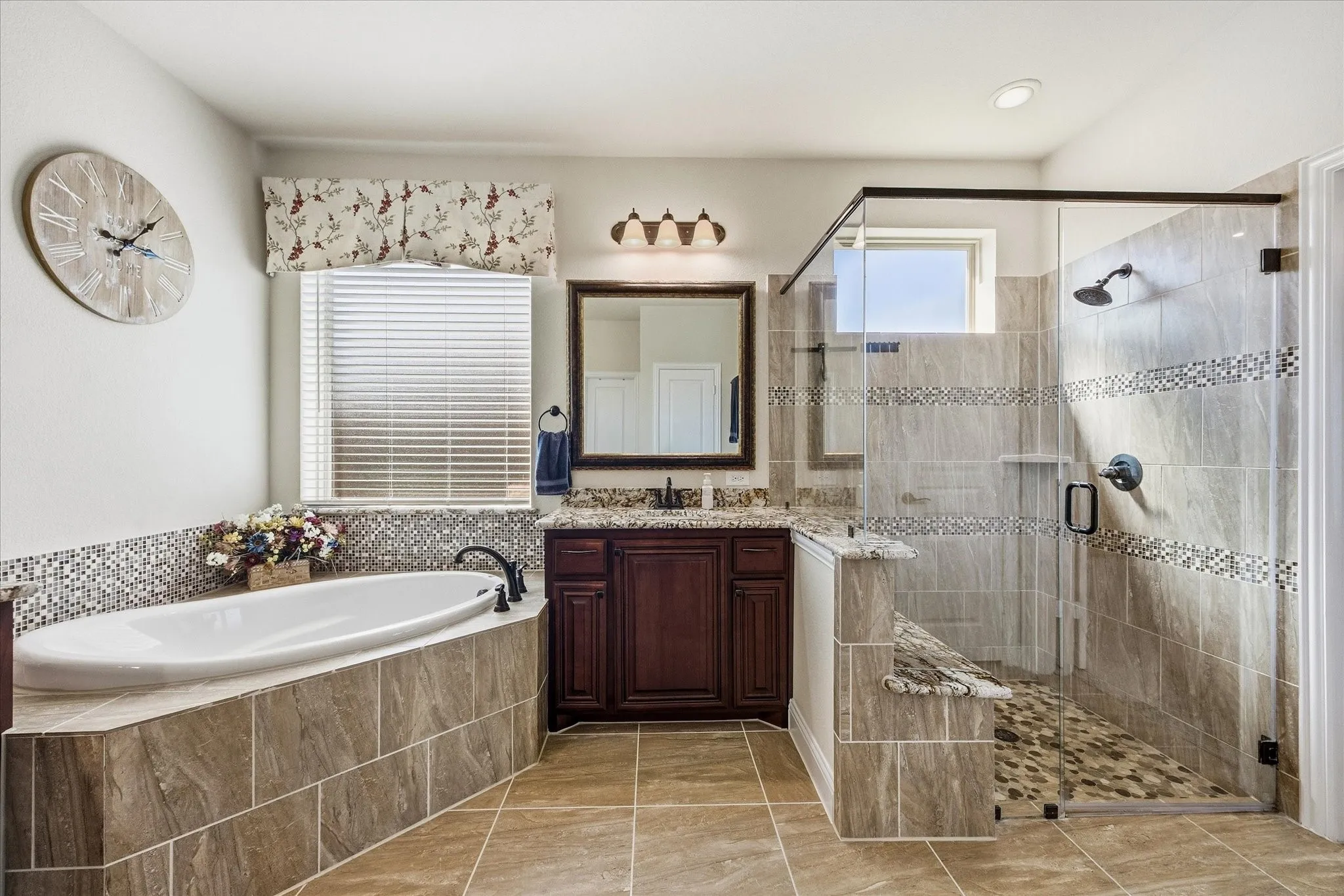 Single Family Residence For Sale in Rockwall County , 2445 San Marcos Drive, Royse City, Texas 75189, 4 Bedroom, 4 Bathroom, 3 Garage spaces, 3,796 Sqft, built in 2019, mls#21399478, Real Estate Agent in Royse City, Homes For Sale in Rockwall county, Homes For Sale in Royse City, Realtor in Royse City Texas, Real Estate Brokerage Independent Realty Texas, Luminita Cordes Realtor