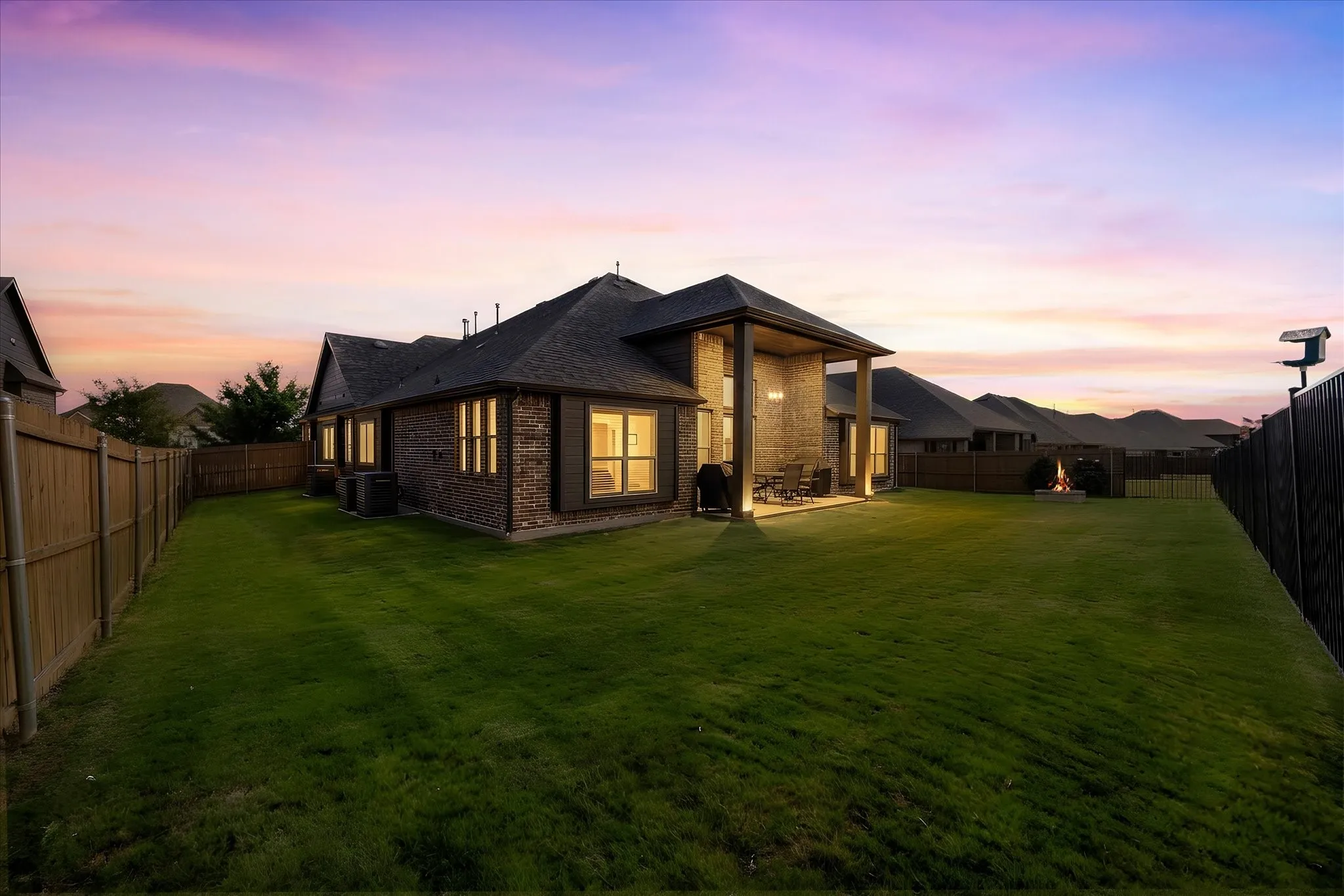 Single Family Residence For Sale in Rockwall County , 2445 San Marcos Drive, Royse City, Texas 75189, 4 Bedroom, 4 Bathroom, 3 Garage spaces, 3,796 Sqft, built in 2019, mls#21399478, Real Estate Agent in Royse City, Homes For Sale in Rockwall county, Homes For Sale in Royse City, Realtor in Royse City Texas, Real Estate Brokerage Independent Realty Texas, Luminita Cordes Realtor