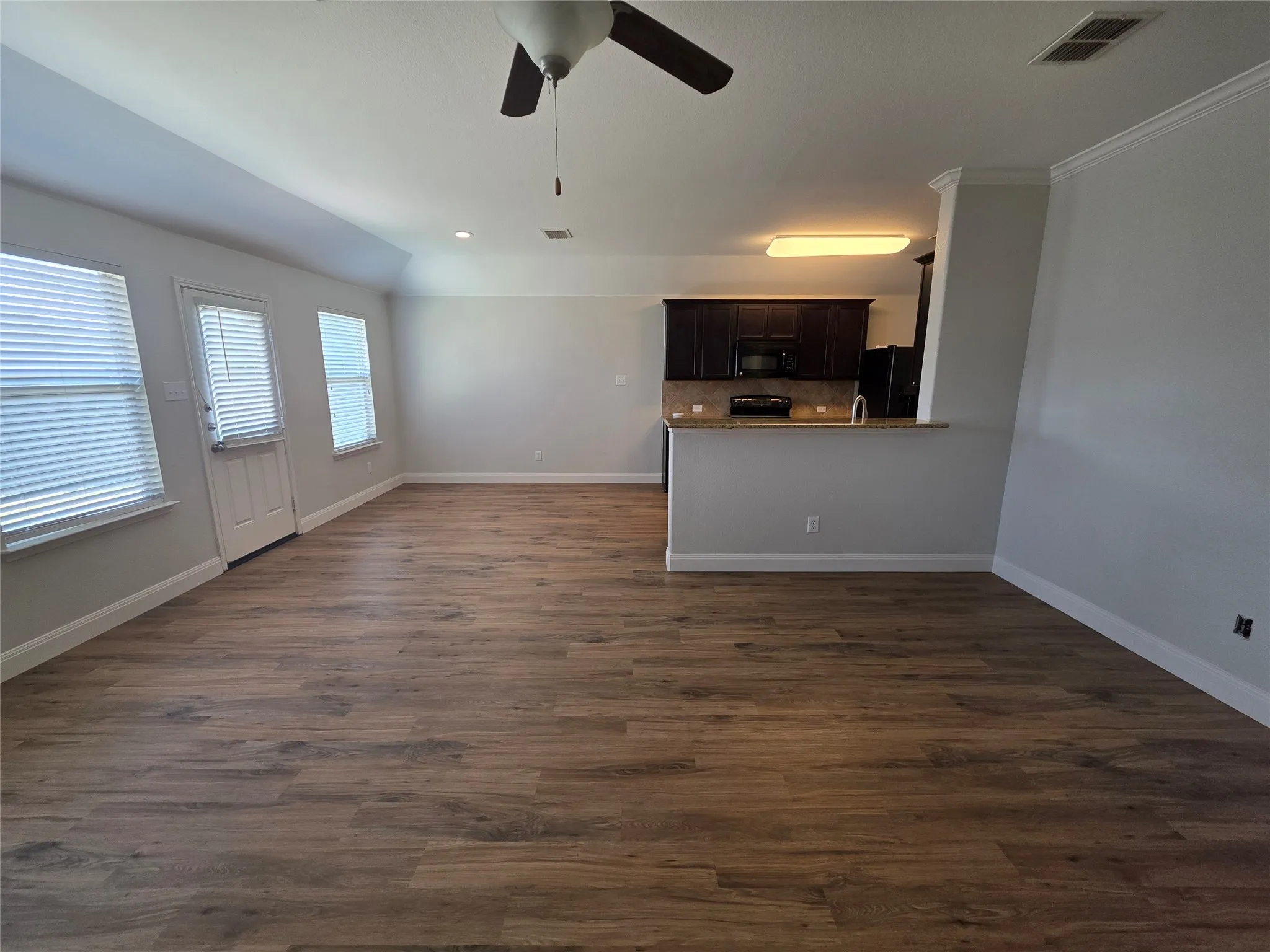 Single Family Residence For Rent in Wise County , 12213 Big Rock Drive, Rhome, Texas 76078, 3 Bedroom, 2 Bathroom, 2 Garage spaces, 1,436 Sqft, built in 2012, mls#21399476, Real Estate Agent in Rhome, Homes For Rent in Wise county, Homes For Rent in Rhome, Realtor in Rhome Texas, Real Estate Brokerage Independent Realty Texas, Luminita Cordes Realtor