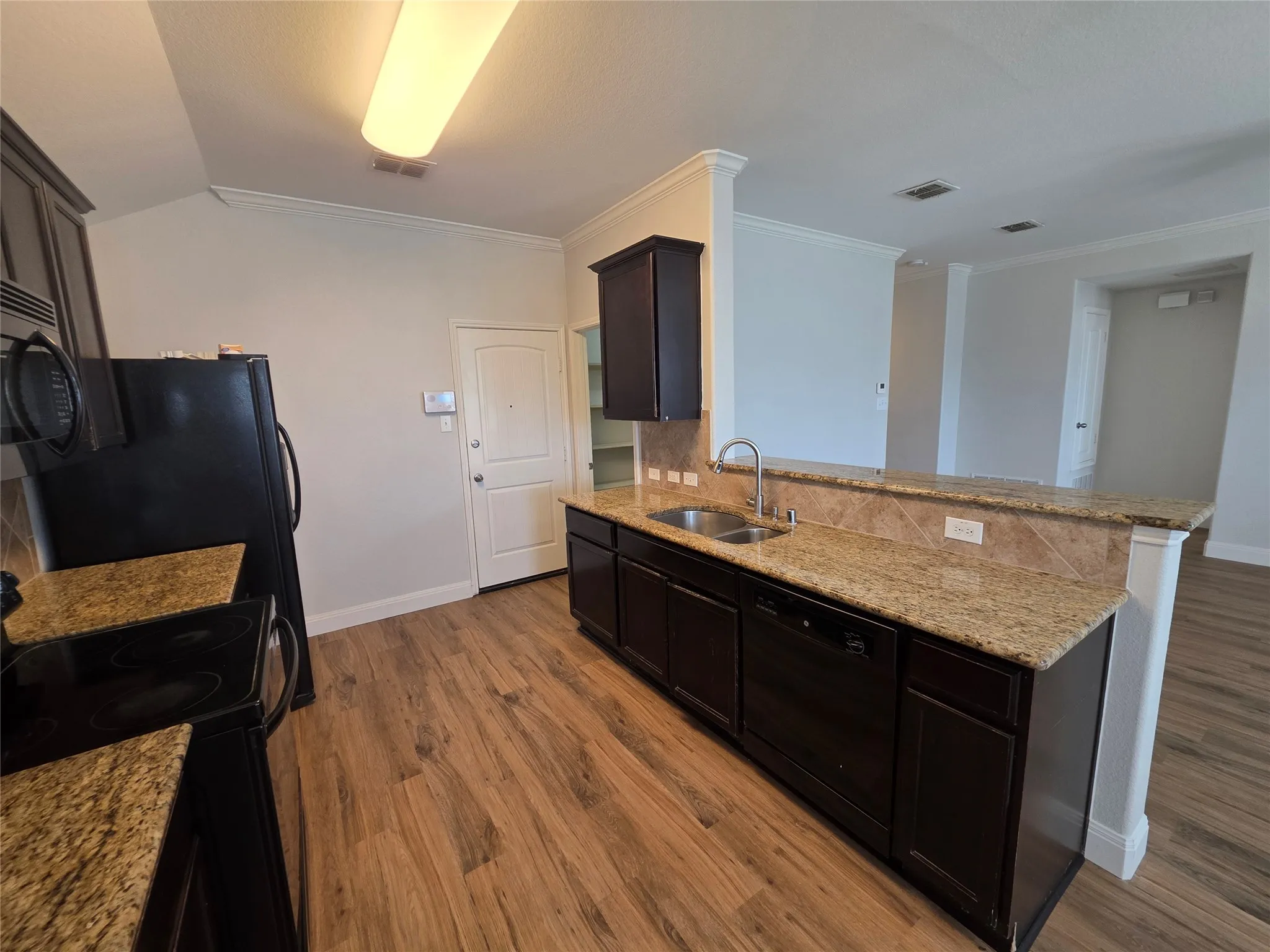 Single Family Residence For Rent in Wise County , 12213 Big Rock Drive, Rhome, Texas 76078, 3 Bedroom, 2 Bathroom, 2 Garage spaces, 1,436 Sqft, built in 2012, mls#21399476, Real Estate Agent in Rhome, Homes For Rent in Wise county, Homes For Rent in Rhome, Realtor in Rhome Texas, Real Estate Brokerage Independent Realty Texas, Luminita Cordes Realtor