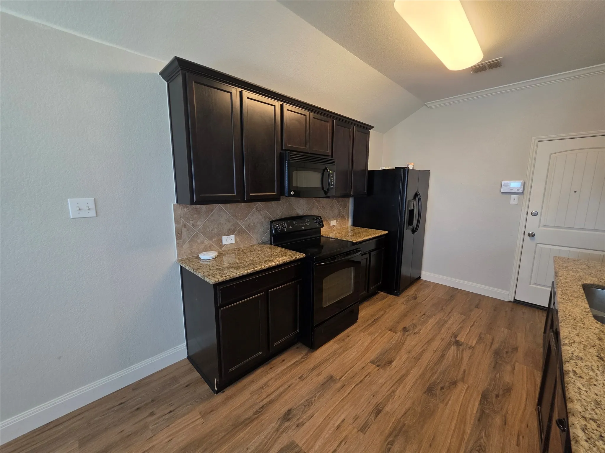 Single Family Residence For Rent in Wise County , 12213 Big Rock Drive, Rhome, Texas 76078, 3 Bedroom, 2 Bathroom, 2 Garage spaces, 1,436 Sqft, built in 2012, mls#21399476, Real Estate Agent in Rhome, Homes For Rent in Wise county, Homes For Rent in Rhome, Realtor in Rhome Texas, Real Estate Brokerage Independent Realty Texas, Luminita Cordes Realtor