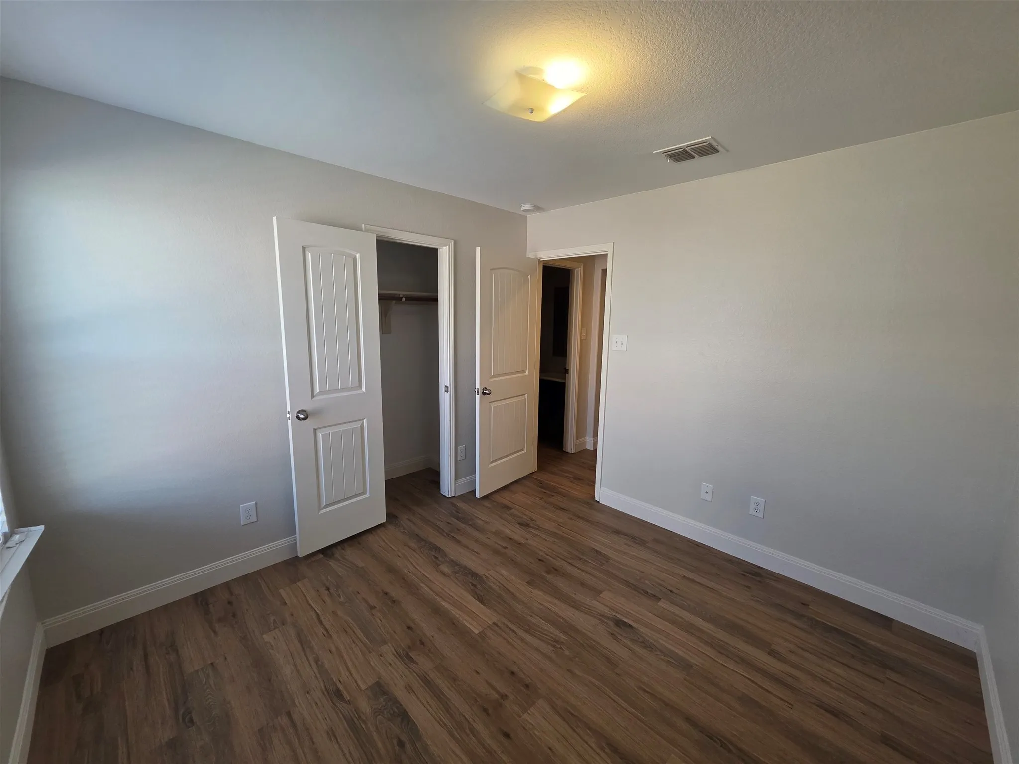 Single Family Residence For Rent in Wise County , 12213 Big Rock Drive, Rhome, Texas 76078, 3 Bedroom, 2 Bathroom, 2 Garage spaces, 1,436 Sqft, built in 2012, mls#21399476, Real Estate Agent in Rhome, Homes For Rent in Wise county, Homes For Rent in Rhome, Realtor in Rhome Texas, Real Estate Brokerage Independent Realty Texas, Luminita Cordes Realtor