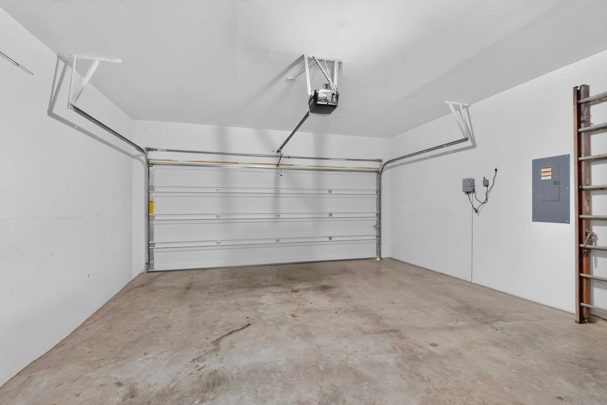 Single Family Residence For Sale in Kaufman County , 3720 Mildren Bend, Crandall, Texas 75114, 4 Bedroom, 3 Bathroom, 2 Garage spaces, 2,226 Sqft, built in 2024, mls#21379292, Real Estate Agent in Crandall, Homes For Sale in Kaufman county, Homes For Sale in Crandall, Realtor in Crandall Texas, Real Estate Brokerage Independent Realty Texas, Luminita Cordes Realtor