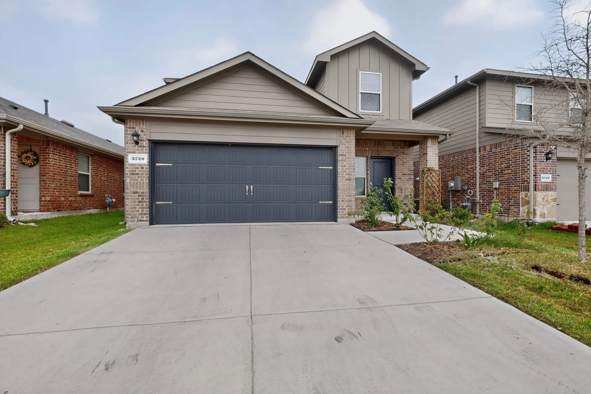 Single Family Residence For Sale in Kaufman County , 3720 Mildren Bend, Crandall, Texas 75114, 4 Bedroom, 3 Bathroom, 2 Garage spaces, 2,226 Sqft, built in 2024, mls#21379292, Real Estate Agent in Crandall, Homes For Sale in Kaufman county, Homes For Sale in Crandall, Realtor in Crandall Texas, Real Estate Brokerage Independent Realty Texas, Luminita Cordes Realtor