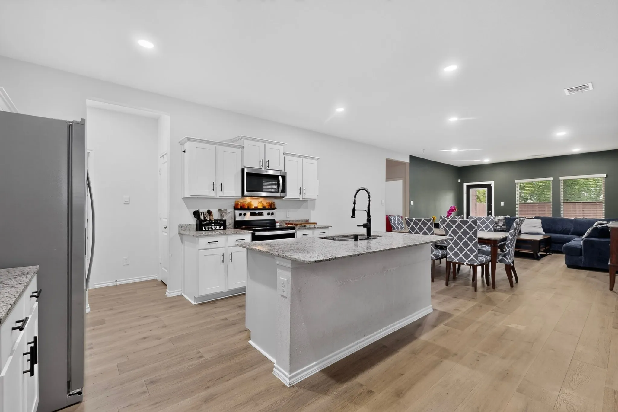 Single Family Residence For Sale in Kaufman County , 3720 Mildren Bend, Crandall, Texas 75114, 4 Bedroom, 3 Bathroom, 2 Garage spaces, 2,226 Sqft, built in 2024, mls#21379292, Real Estate Agent in Crandall, Homes For Sale in Kaufman county, Homes For Sale in Crandall, Realtor in Crandall Texas, Real Estate Brokerage Independent Realty Texas, Luminita Cordes Realtor
