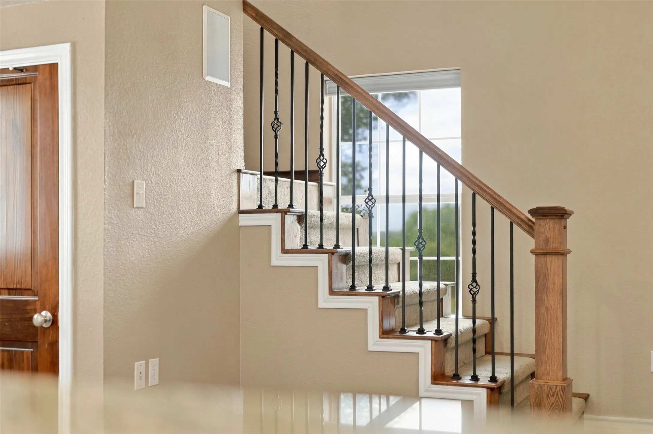 Single Family Residence For Sale in Parker County , 842 Cornstubble Lane, Weatherford, Texas 76088, 5 Bedroom, 3 Bathroom, 3 Garage spaces, 4,381 Sqft, built in 1999, mls#21399463, Real Estate Agent in Weatherford, Homes For Sale in Parker county, Homes For Sale in Weatherford, Realtor in Weatherford Texas, Real Estate Brokerage Independent Realty Texas, Luminita Cordes Realtor