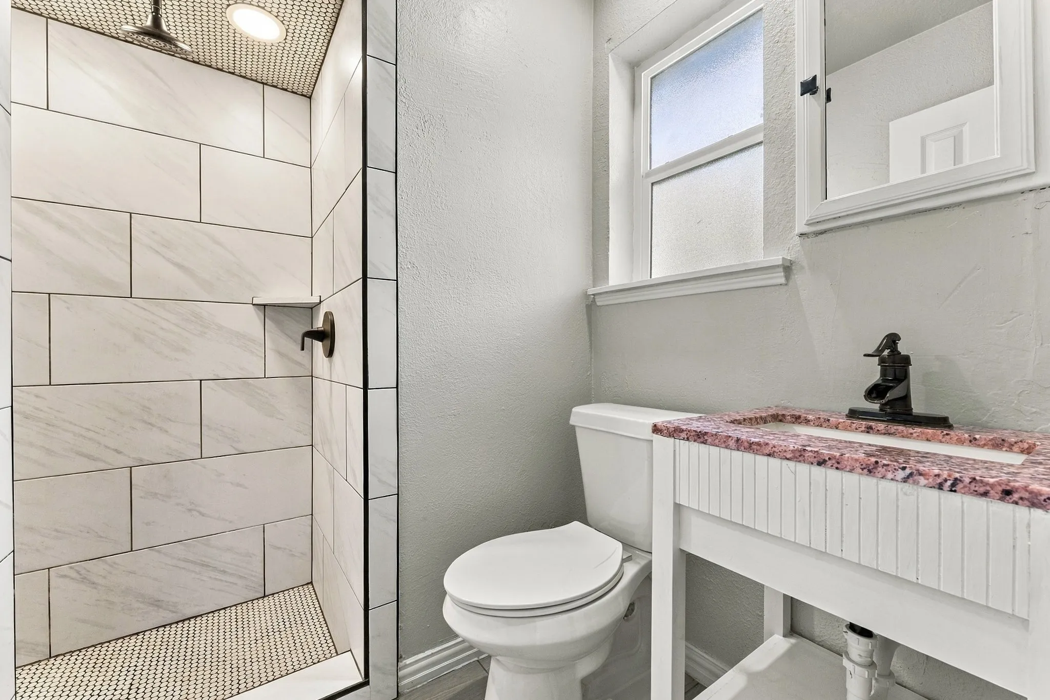 Single Family Residence For Sale in Tarrant County , 2100 Rockmoor Drive, Edgecliff Village, Texas 76134, 3 Bedroom, 2 Bathroom, 2 Garage spaces, 1,633 Sqft, built in 1965, mls#21399441, Real Estate Agent in Edgecliff Village, Homes For Sale in Tarrant county, Homes For Sale in Edgecliff Village, Realtor in Edgecliff Village Texas, Real Estate Brokerage Independent Realty Texas, Luminita Cordes Realtor