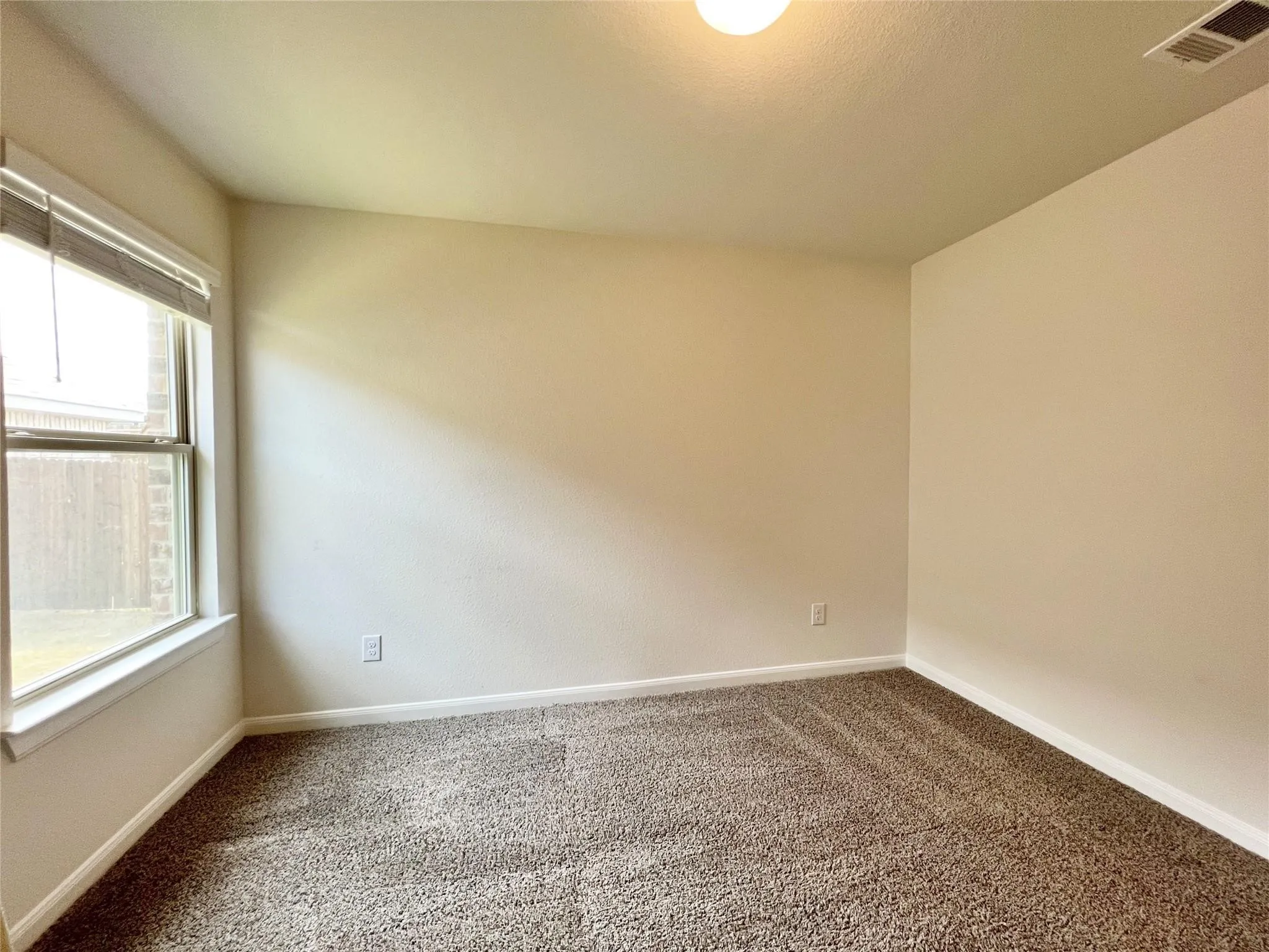 Single Family Residence For Rent in Collin County , 609 Range Drive, Princeton, Texas 75407, 4 Bedroom, 2 Bathroom, 2 Garage spaces, 1,794 Sqft, built in 2021, mls#21398640, Real Estate Agent in Princeton, Homes For Rent in Collin county, Homes For Rent in Princeton, Realtor in Princeton Texas, Real Estate Brokerage Independent Realty Texas, Luminita Cordes Realtor