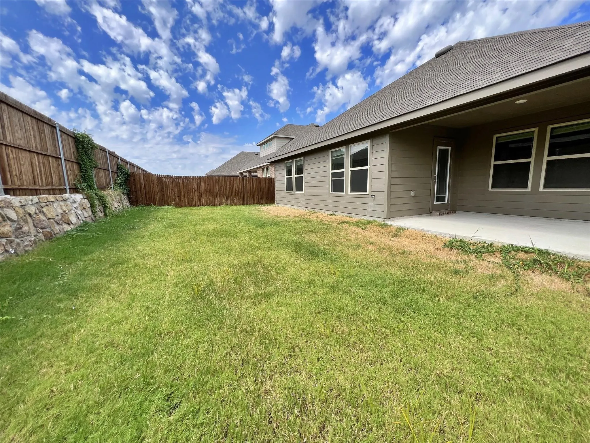 Single Family Residence For Rent in Collin County , 609 Range Drive, Princeton, Texas 75407, 4 Bedroom, 2 Bathroom, 2 Garage spaces, 1,794 Sqft, built in 2021, mls#21398640, Real Estate Agent in Princeton, Homes For Rent in Collin county, Homes For Rent in Princeton, Realtor in Princeton Texas, Real Estate Brokerage Independent Realty Texas, Luminita Cordes Realtor