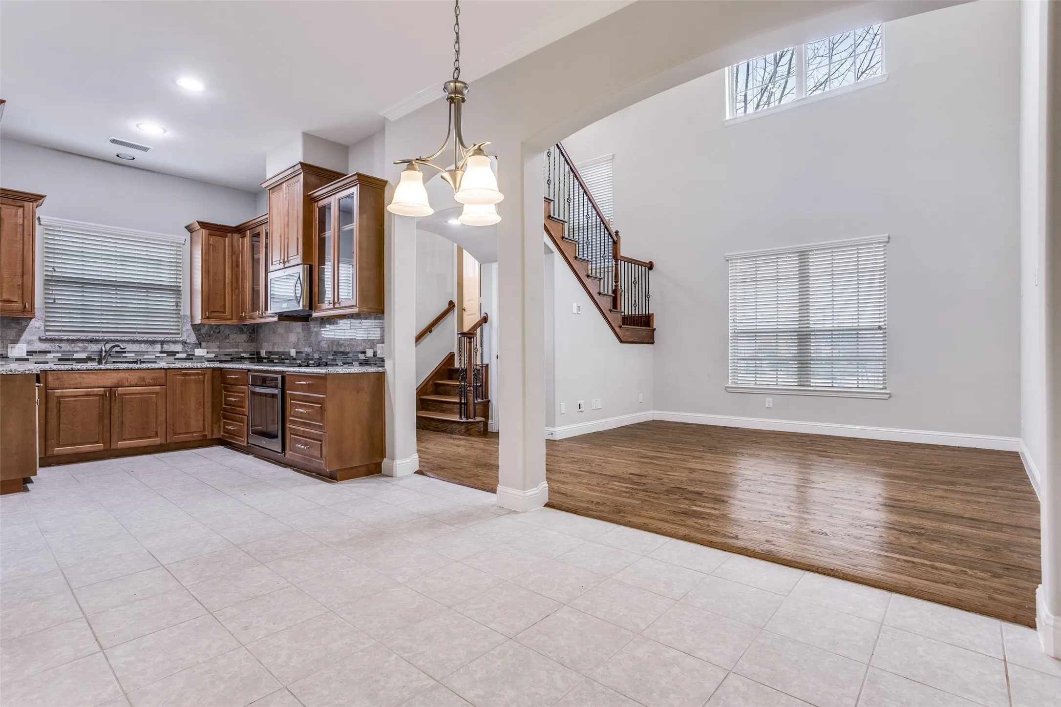 Townhouse For Rent in Dallas County , 869 Rohan Drive, Richardson, Texas 75081, 3 Bedroom, 3 Bathroom, 2 Garage spaces, 1,938 Sqft, built in 2016, mls#21399514, Real Estate Agent in Richardson, Homes For Rent in Dallas county, Homes For Rent in Richardson, Realtor in Richardson Texas, Real Estate Brokerage Independent Realty Texas, Luminita Cordes Realtor