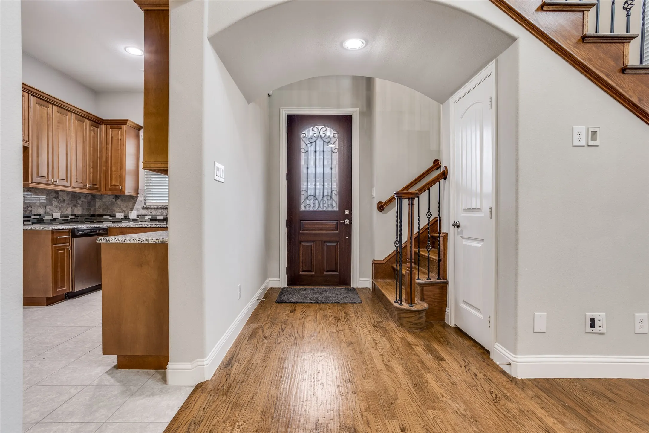 Townhouse For Rent in Dallas County , 869 Rohan Drive, Richardson, Texas 75081, 3 Bedroom, 3 Bathroom, 2 Garage spaces, 1,938 Sqft, built in 2016, mls#21399514, Real Estate Agent in Richardson, Homes For Rent in Dallas county, Homes For Rent in Richardson, Realtor in Richardson Texas, Real Estate Brokerage Independent Realty Texas, Luminita Cordes Realtor