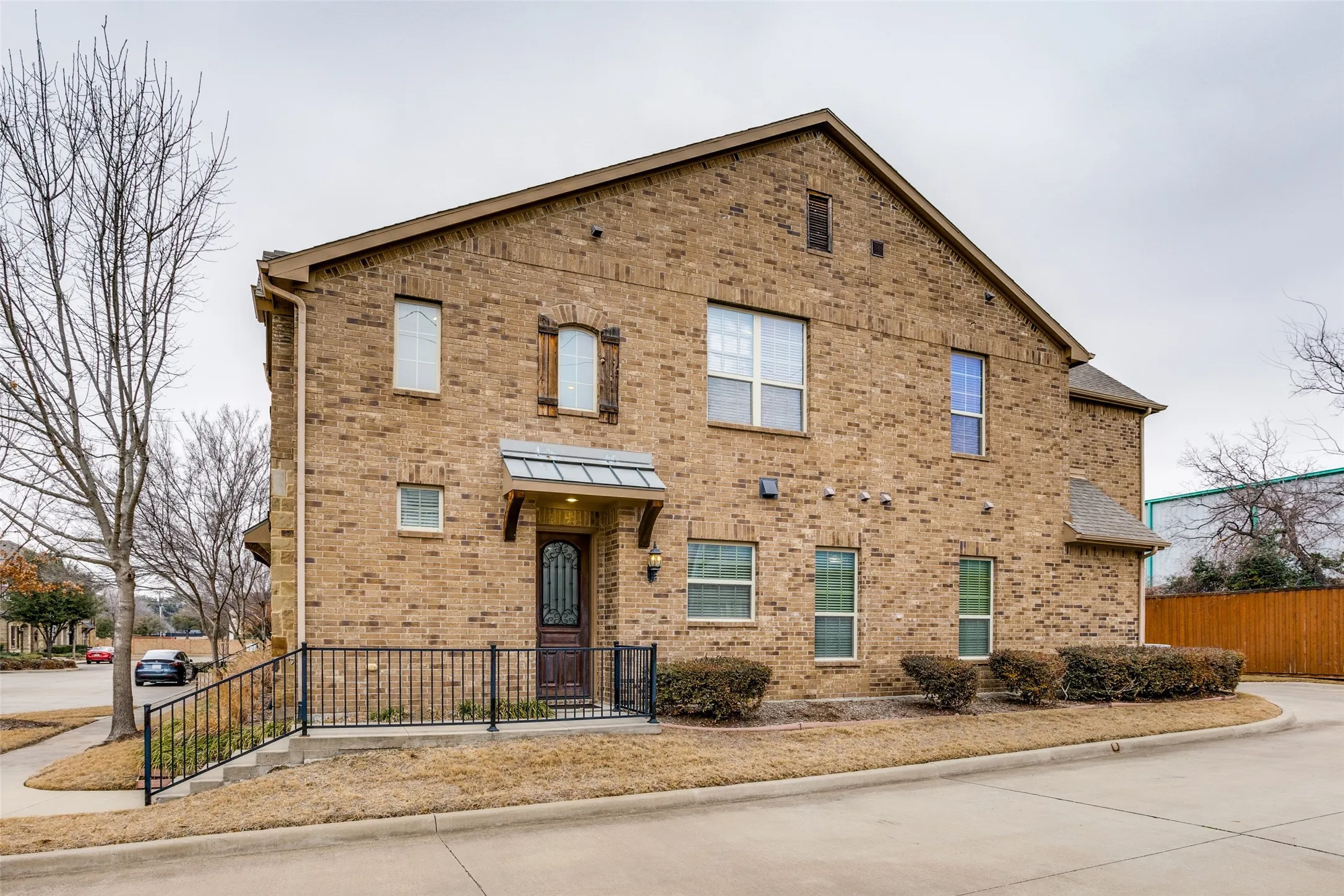 Townhouse For Rent in Dallas County , 869 Rohan Drive, Richardson, Texas 75081, 3 Bedroom, 3 Bathroom, 2 Garage spaces, 1,938 Sqft, built in 2016, mls#21399514, Real Estate Agent in Richardson, Homes For Rent in Dallas county, Homes For Rent in Richardson, Realtor in Richardson Texas, Real Estate Brokerage Independent Realty Texas, Luminita Cordes Realtor