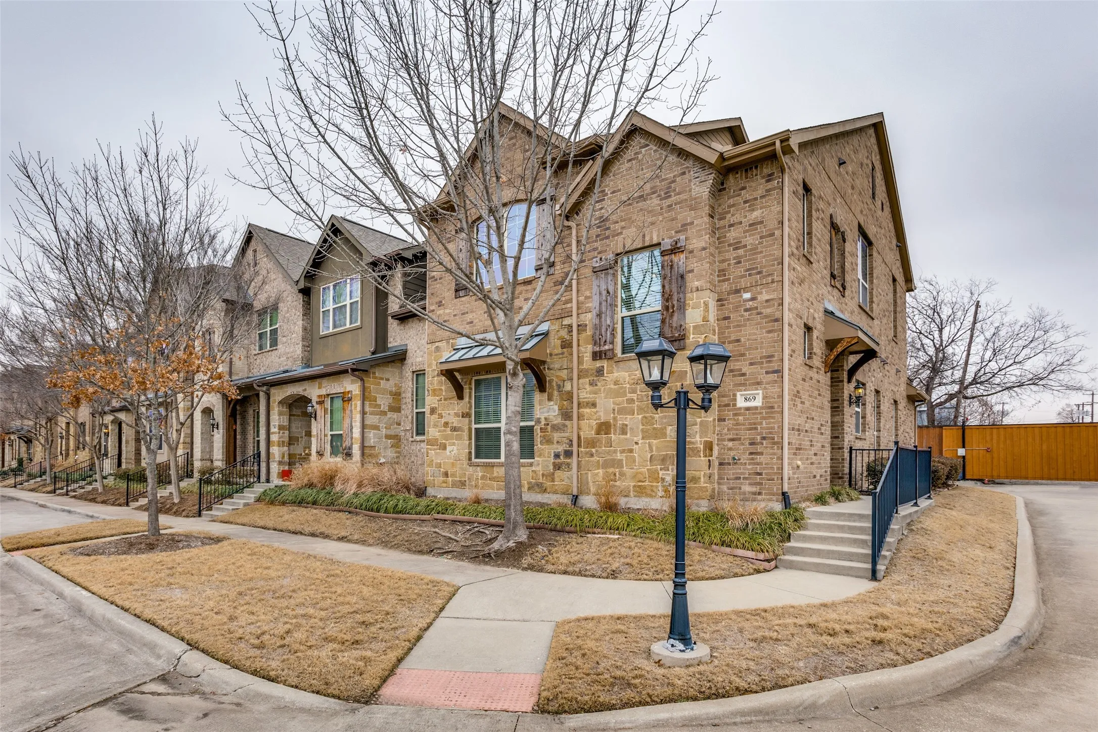 Townhouse For Rent in Dallas County , 869 Rohan Drive, Richardson, Texas 75081, 3 Bedroom, 3 Bathroom, 2 Garage spaces, 1,938 Sqft, built in 2016, mls#21399514, Real Estate Agent in Richardson, Homes For Rent in Dallas county, Homes For Rent in Richardson, Realtor in Richardson Texas, Real Estate Brokerage Independent Realty Texas, Luminita Cordes Realtor