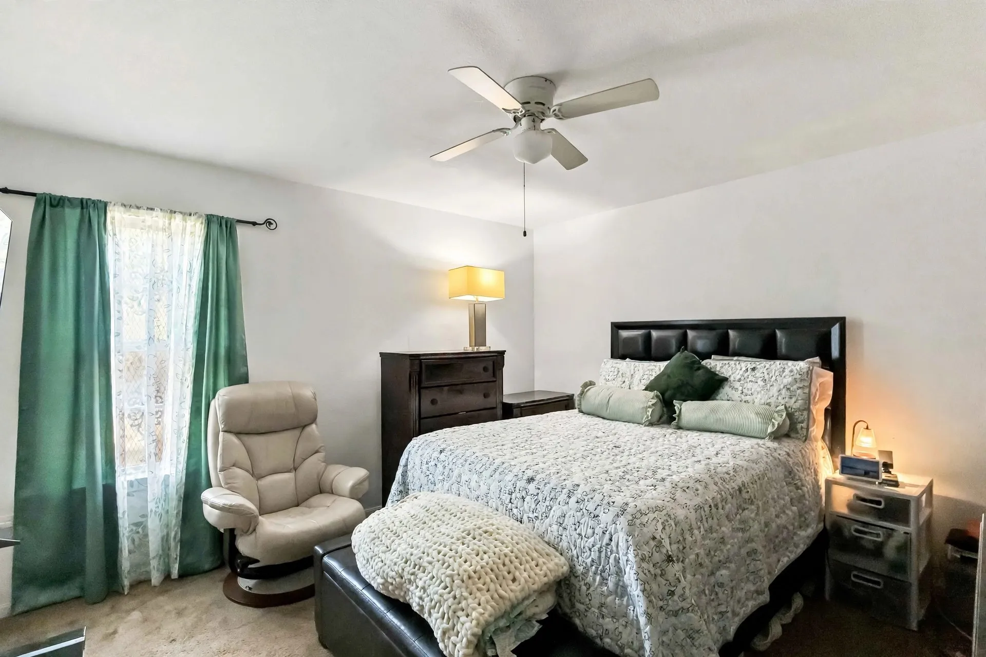 Single Family Residence For Sale in Dallas County , 3443 Brahma Drive, Dallas, Texas 75241, 3 Bedroom, 2 Bathroom, 1 Garage spaces, 1,464 Sqft, built in 2010, mls#21362067, Real Estate Agent in Dallas, Homes For Sale in Dallas county, Homes For Sale in Dallas, Realtor in Dallas Texas, Real Estate Brokerage Independent Realty Texas, Luminita Cordes Realtor