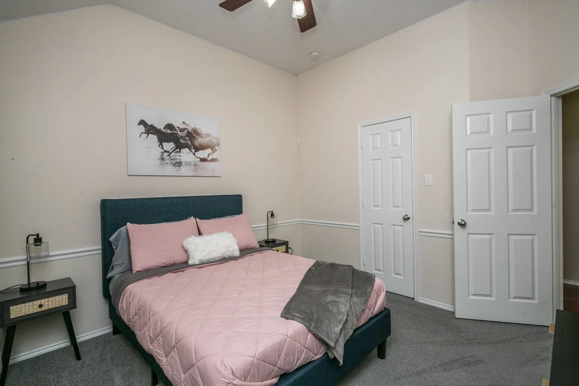 Single Family Residence For Sale in Tarrant County , 2615 Fox Creek Trail, Arlington, Texas 76017, 4 Bedroom, 2 Bathroom, 2 Garage spaces, 3,126 Sqft, built in 2006, mls#21399525, Real Estate Agent in Arlington, Homes For Sale in Tarrant county, Homes For Sale in Arlington, Realtor in Arlington Texas, Real Estate Brokerage Independent Realty Texas, Luminita Cordes Realtor
