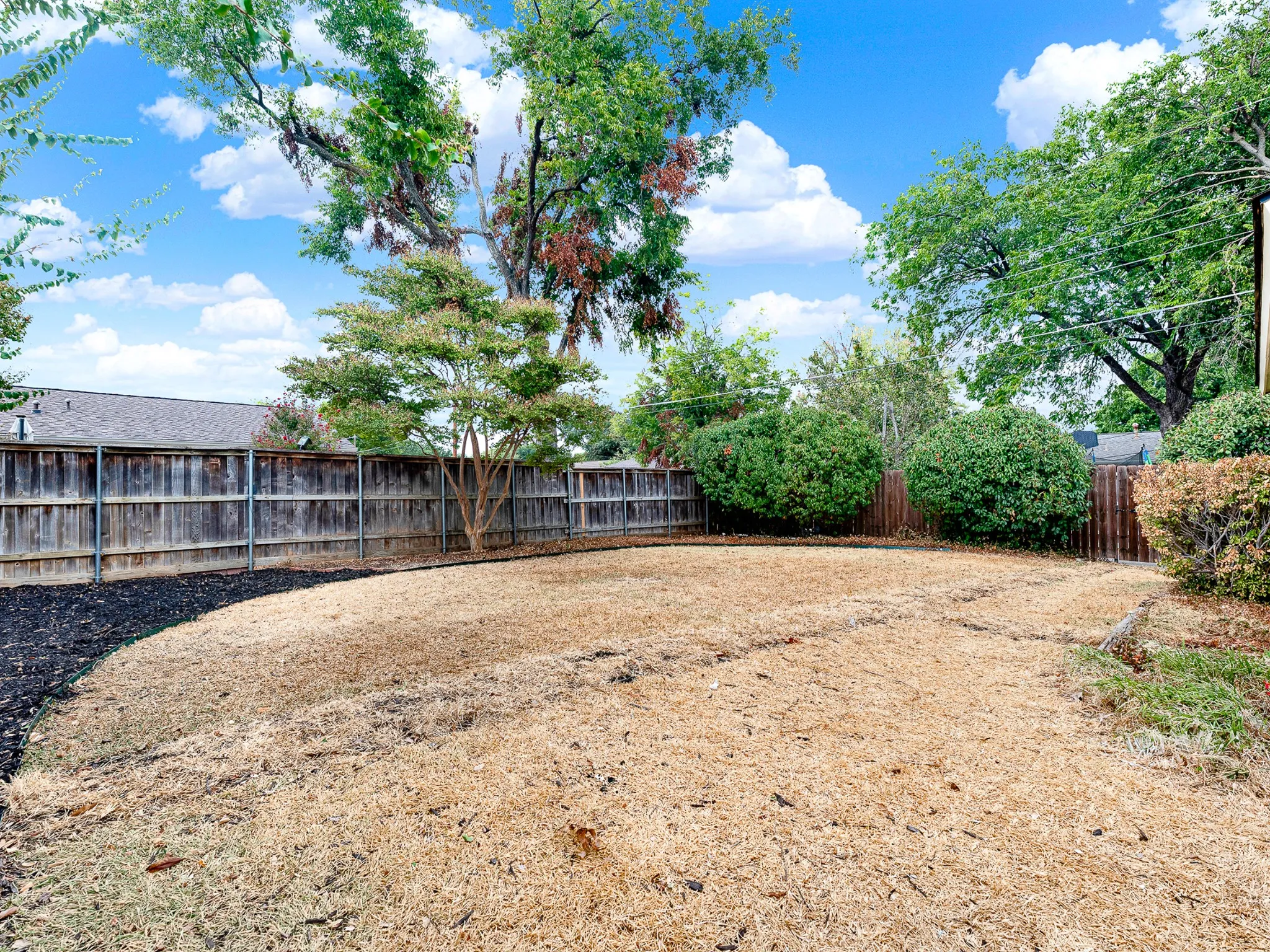 Single Family Residence For Sale in Dallas County , 914 Prestwick Lane, Richardson, Texas 75080, 3 Bedroom, 2 Bathroom, 2 Garage spaces, 1,288 Sqft, built in 1964, mls#21399368, Real Estate Agent in Richardson, Homes For Sale in Dallas county, Homes For Sale in Richardson, Realtor in Richardson Texas, Real Estate Brokerage Independent Realty Texas, Luminita Cordes Realtor