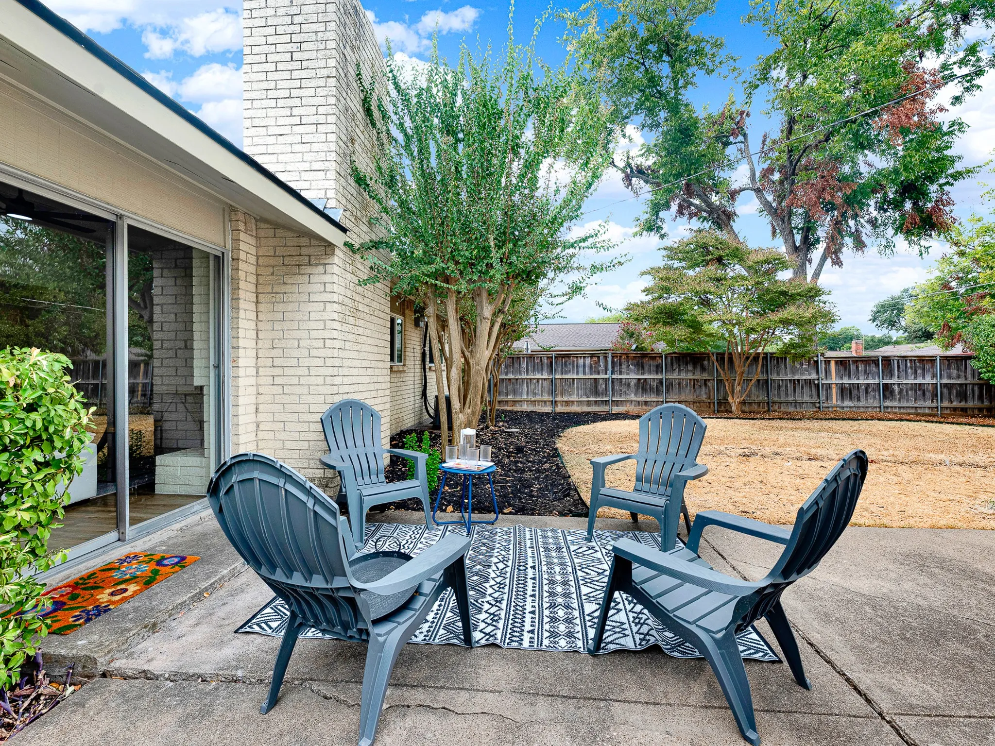 Single Family Residence For Sale in Dallas County , 914 Prestwick Lane, Richardson, Texas 75080, 3 Bedroom, 2 Bathroom, 2 Garage spaces, 1,288 Sqft, built in 1964, mls#21399368, Real Estate Agent in Richardson, Homes For Sale in Dallas county, Homes For Sale in Richardson, Realtor in Richardson Texas, Real Estate Brokerage Independent Realty Texas, Luminita Cordes Realtor