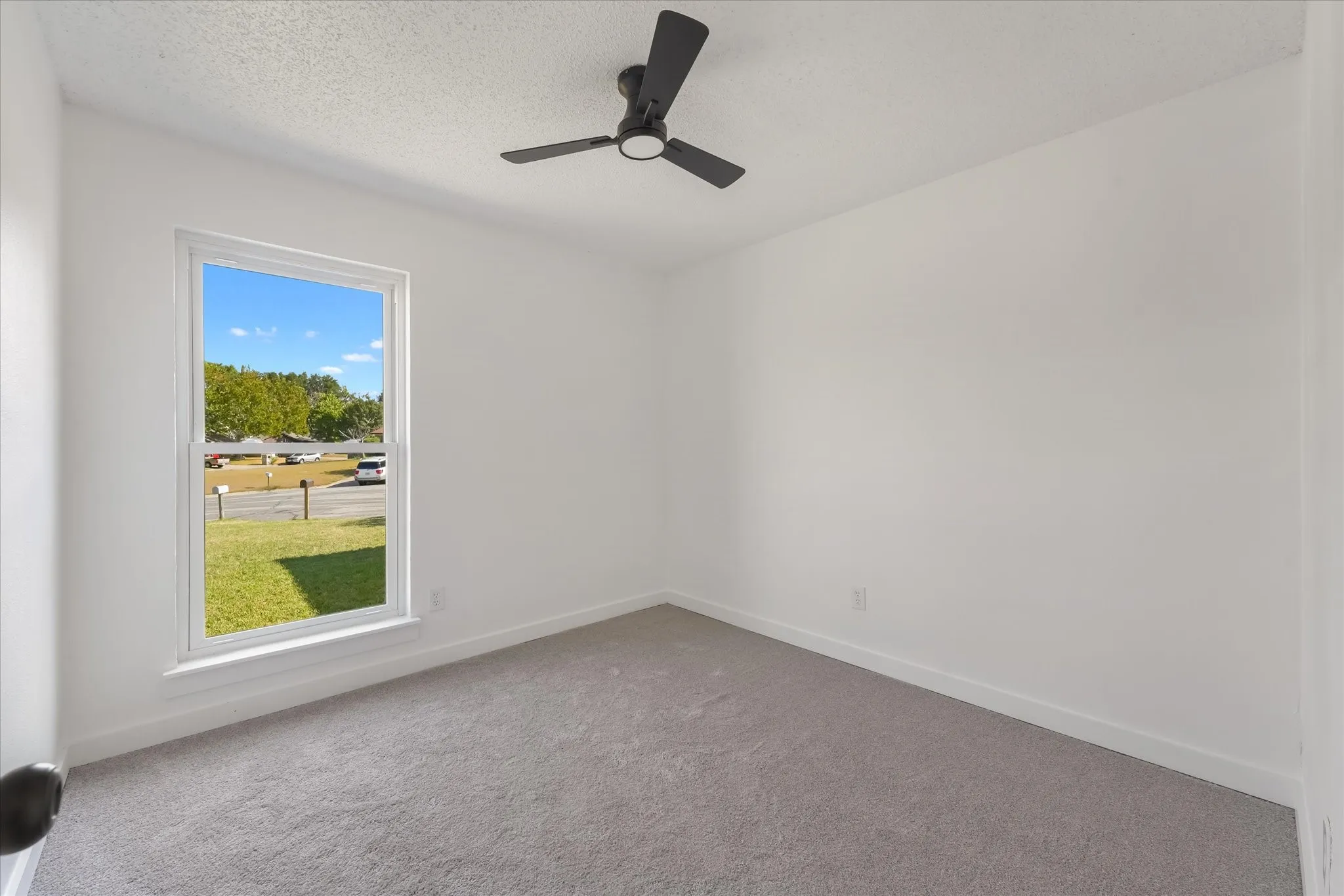 Single Family Residence For Sale in Tarrant County , 403 Plantation Drive, Arlington, Texas 76014, 3 Bedroom, 2 Bathroom, 2 Garage spaces, 1,300 Sqft, built in 1979, mls#21399490, Real Estate Agent in Arlington, Homes For Sale in Tarrant county, Homes For Sale in Arlington, Realtor in Arlington Texas, Real Estate Brokerage Independent Realty Texas, Luminita Cordes Realtor