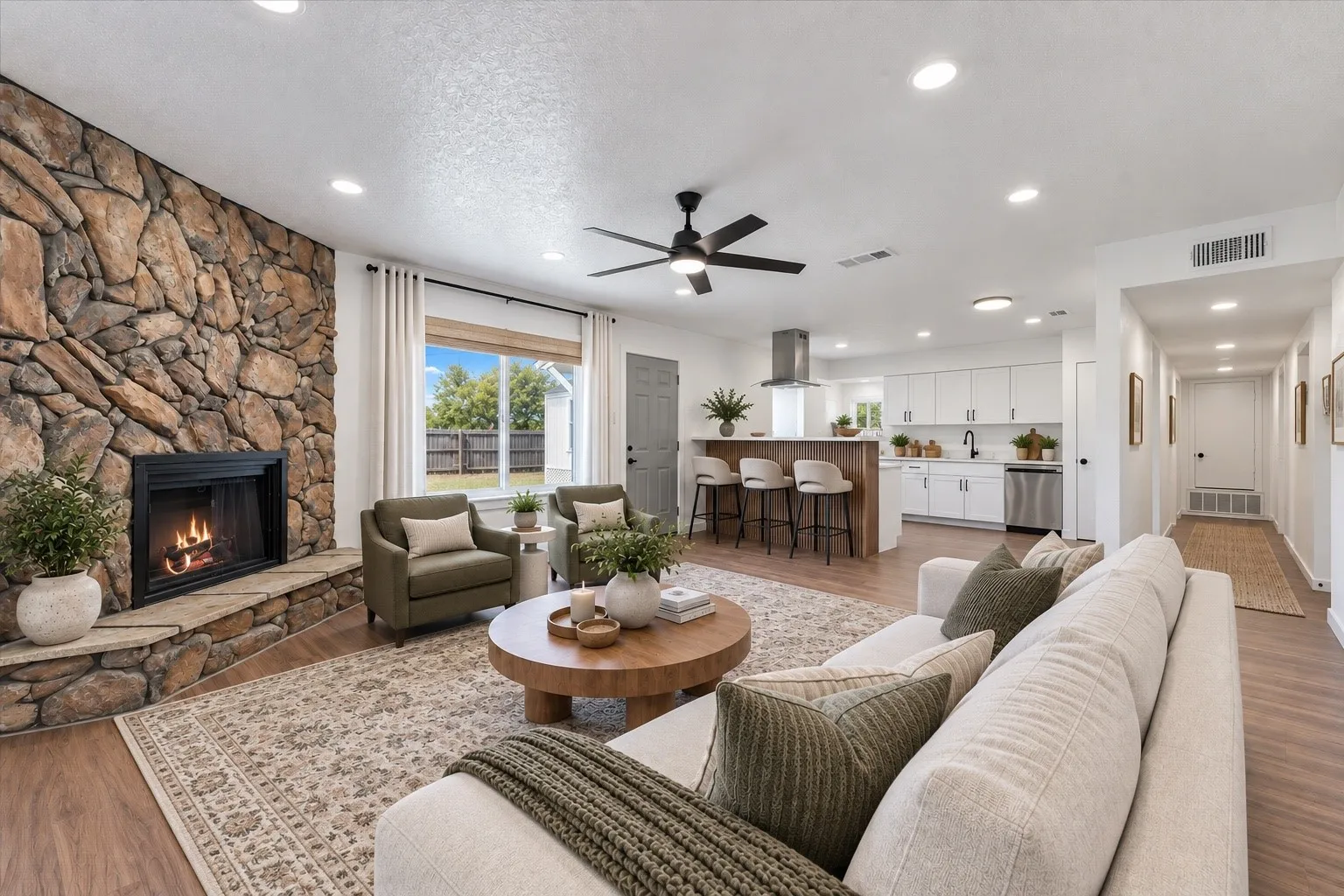 Single Family Residence For Sale in Tarrant County , 403 Plantation Drive, Arlington, Texas 76014, 3 Bedroom, 2 Bathroom, 2 Garage spaces, 1,300 Sqft, built in 1979, mls#21399490, Real Estate Agent in Arlington, Homes For Sale in Tarrant county, Homes For Sale in Arlington, Realtor in Arlington Texas, Real Estate Brokerage Independent Realty Texas, Luminita Cordes Realtor