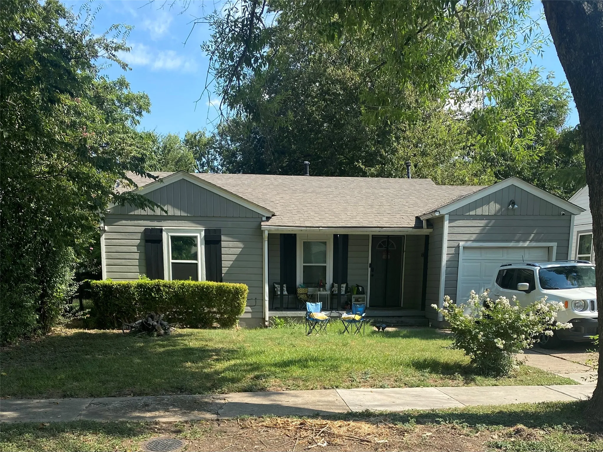 Single Family Residence For Sale in Dallas County , 2746 Exeter Avenue, Dallas, Texas 75216, 2 Bedroom, 1 Bathroom, 1 Garage spaces, 734 Sqft, built in 1949, mls#21399522, Real Estate Agent in Dallas, Homes For Sale in Dallas county, Homes For Sale in Dallas, Realtor in Dallas Texas, Real Estate Brokerage Independent Realty Texas, Luminita Cordes Realtor