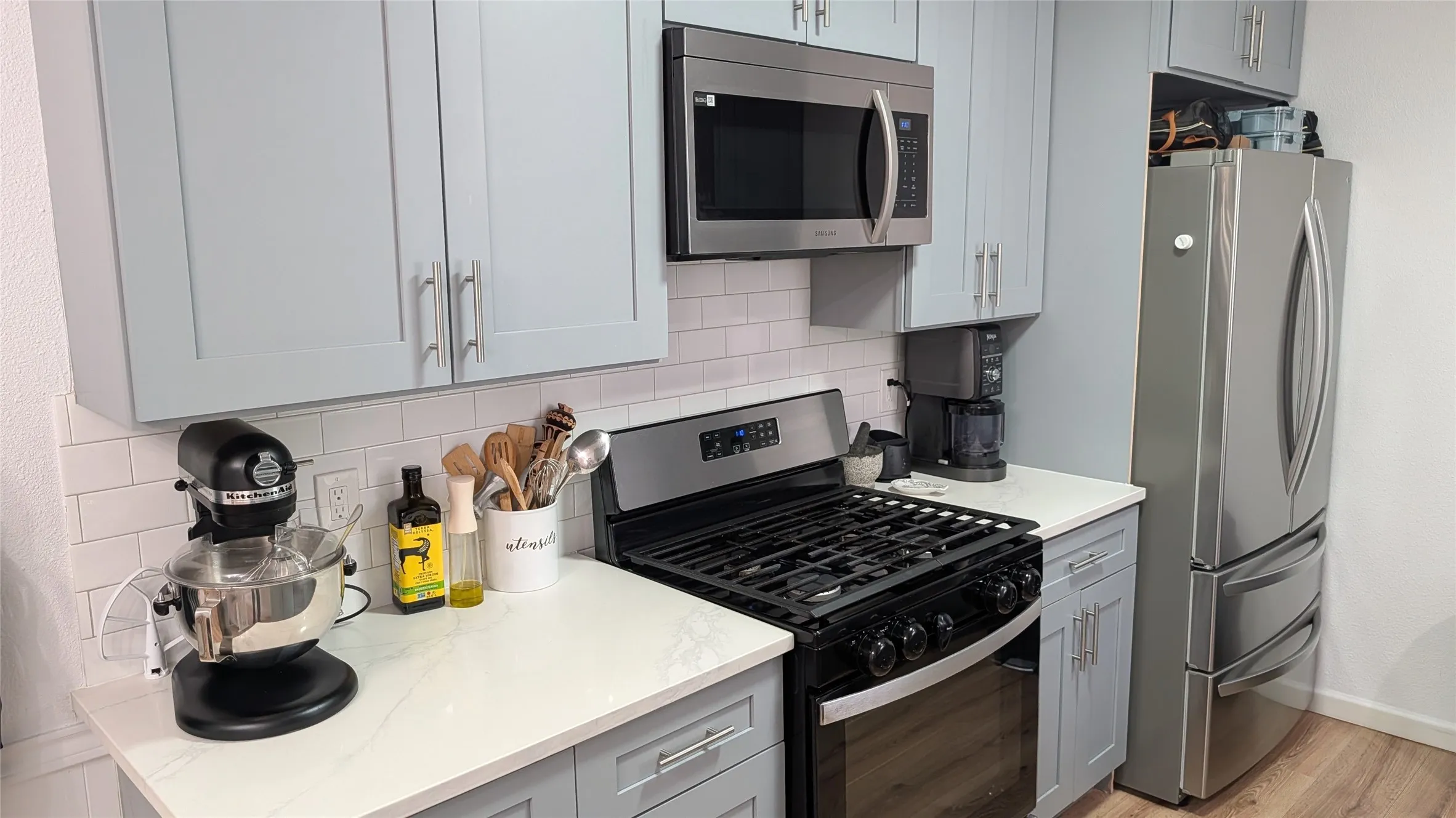 Single Family Residence For Sale in Dallas County , 1417 Charleston Drive, Garland, Texas 75041, 3 Bedroom, 2 Bathroom, 2 Garage spaces, 1,692 Sqft, built in 1965, mls#21398386, Real Estate Agent in Garland, Homes For Sale in Dallas county, Homes For Sale in Garland, Realtor in Garland Texas, Real Estate Brokerage Independent Realty Texas, Luminita Cordes Realtor