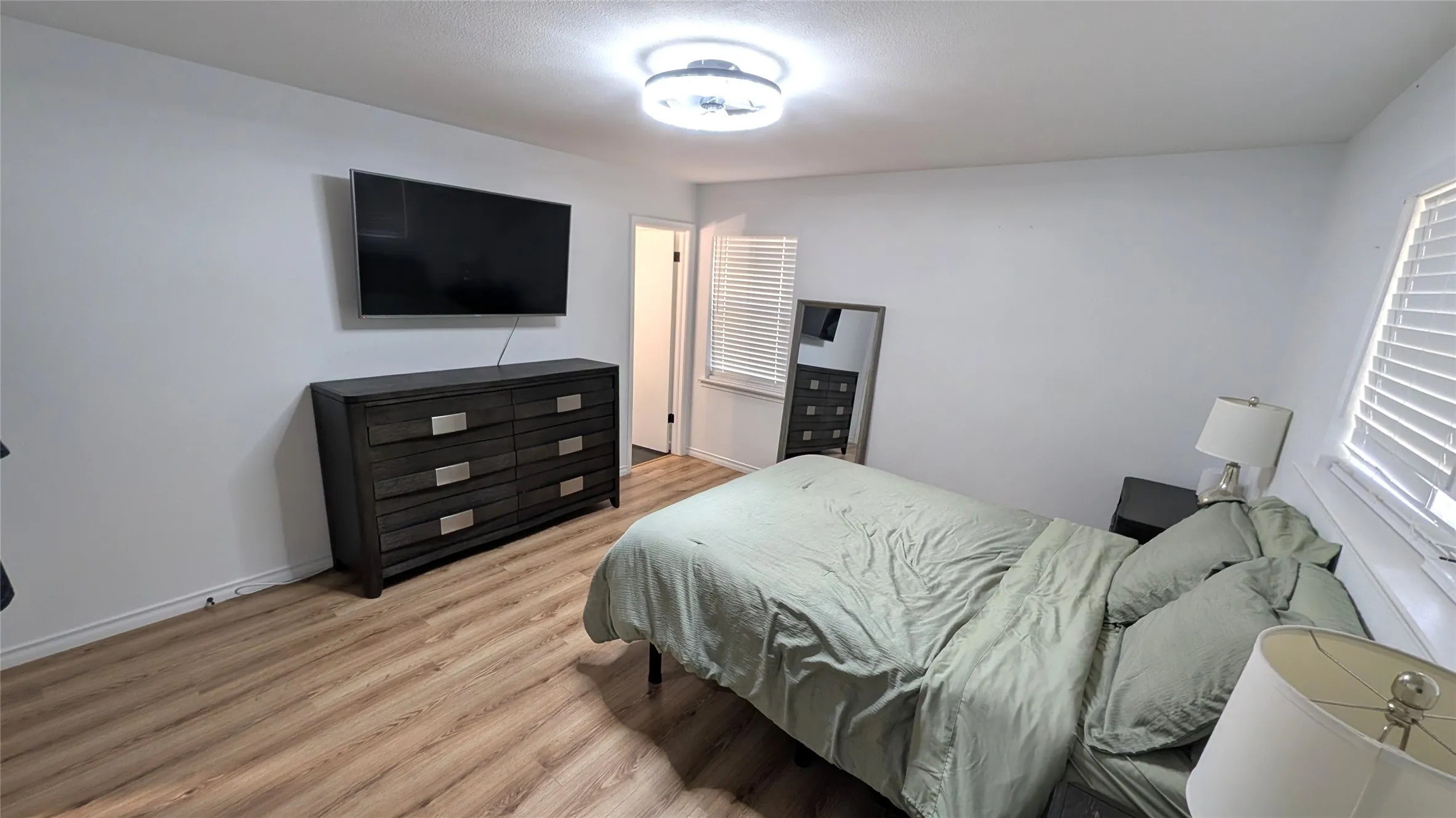 Single Family Residence For Sale in Dallas County , 1417 Charleston Drive, Garland, Texas 75041, 3 Bedroom, 2 Bathroom, 2 Garage spaces, 1,692 Sqft, built in 1965, mls#21398386, Real Estate Agent in Garland, Homes For Sale in Dallas county, Homes For Sale in Garland, Realtor in Garland Texas, Real Estate Brokerage Independent Realty Texas, Luminita Cordes Realtor