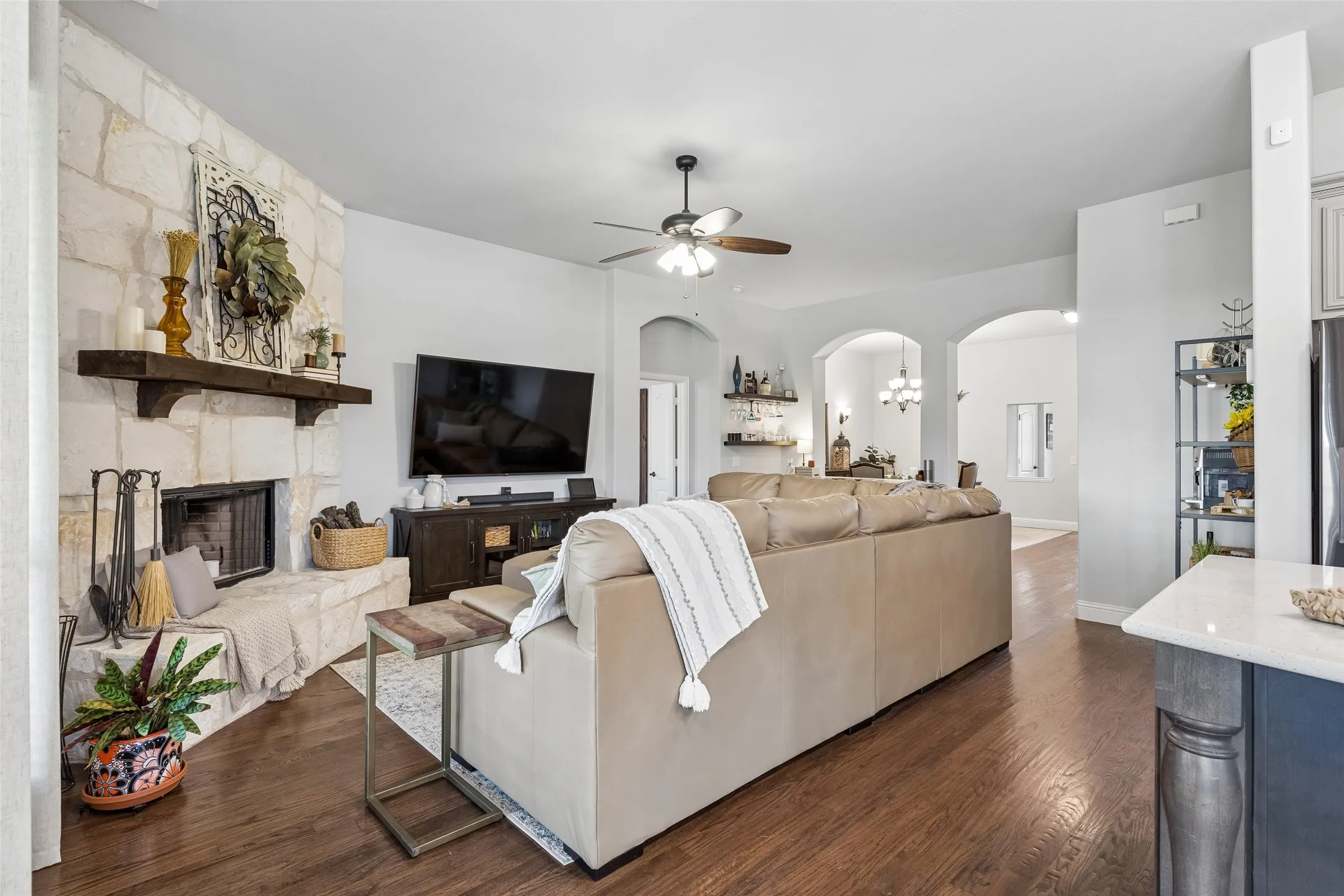 Single Family Residence For Rent in Denton County , 1201 Misty Ridge Drive, Justin, Texas 76247, 4 Bedroom, 2 Bathroom, 2 Garage spaces, 2,314 Sqft, built in 2020, mls#21398253, Real Estate Agent in Justin, Homes For Rent in Denton county, Homes For Rent in Justin, Realtor in Justin Texas, Real Estate Brokerage Independent Realty Texas, Luminita Cordes Realtor