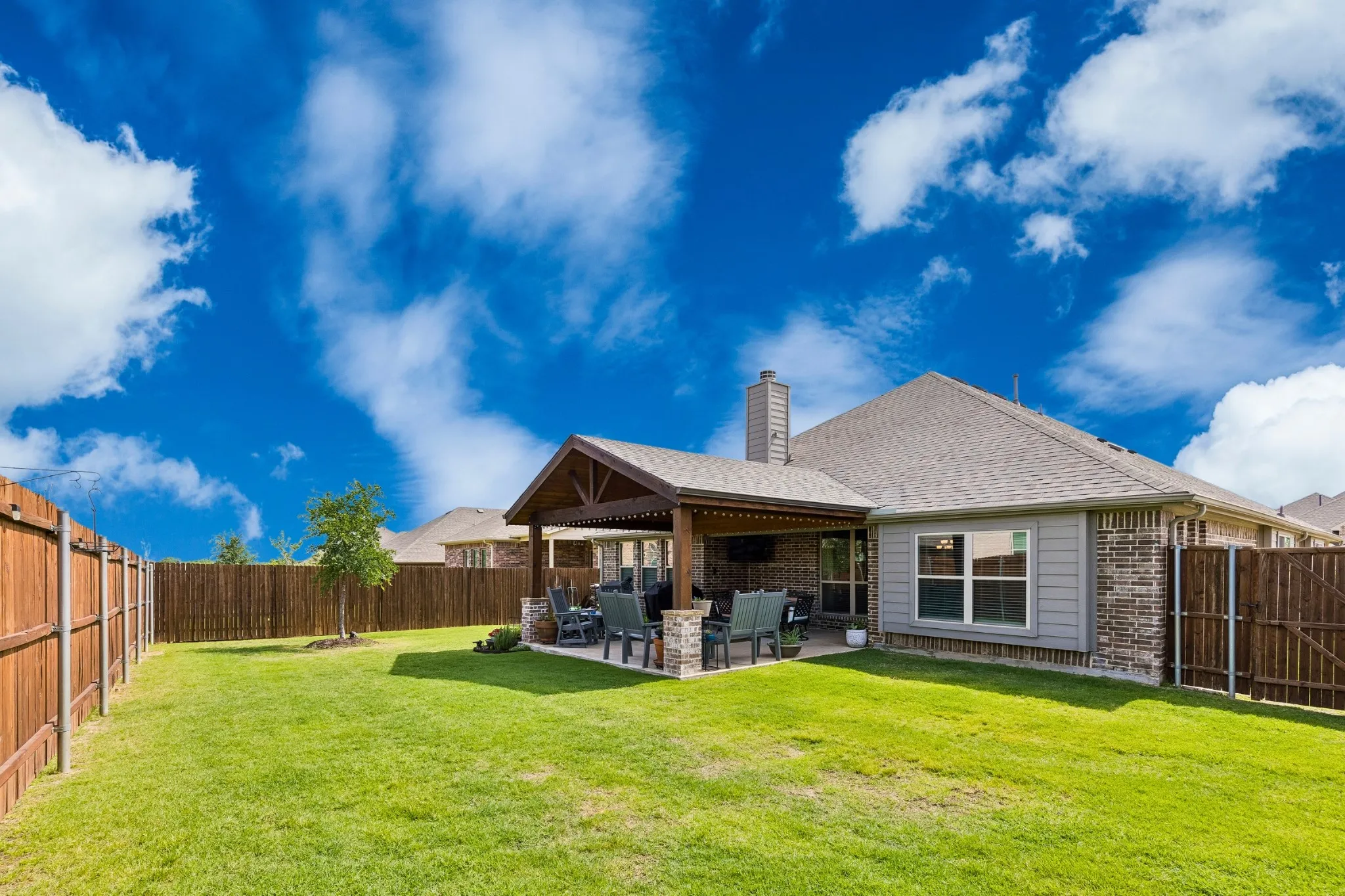 Single Family Residence For Rent in Denton County , 1201 Misty Ridge Drive, Justin, Texas 76247, 4 Bedroom, 2 Bathroom, 2 Garage spaces, 2,314 Sqft, built in 2020, mls#21398253, Real Estate Agent in Justin, Homes For Rent in Denton county, Homes For Rent in Justin, Realtor in Justin Texas, Real Estate Brokerage Independent Realty Texas, Luminita Cordes Realtor
