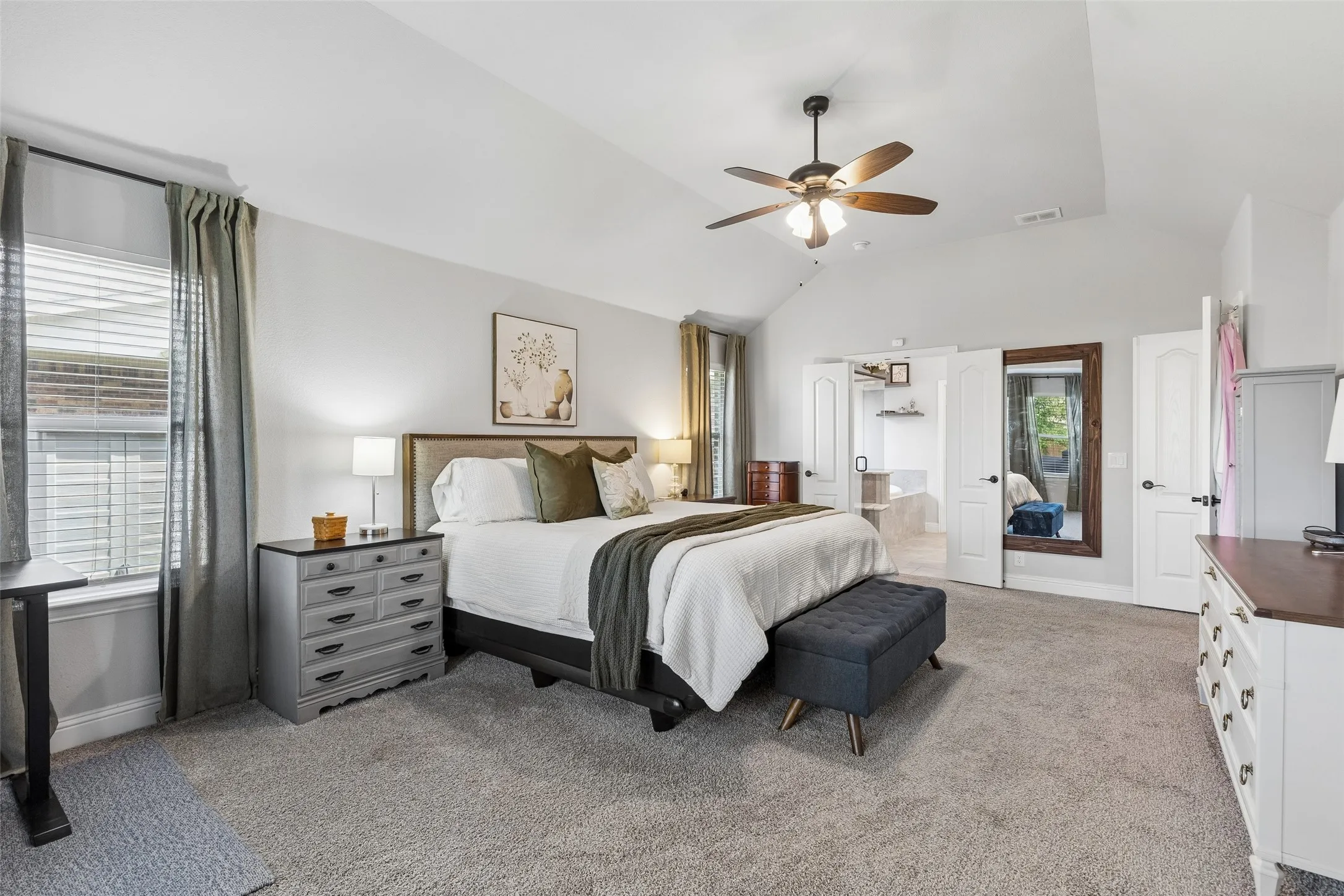 Single Family Residence For Rent in Denton County , 1201 Misty Ridge Drive, Justin, Texas 76247, 4 Bedroom, 2 Bathroom, 2 Garage spaces, 2,314 Sqft, built in 2020, mls#21398253, Real Estate Agent in Justin, Homes For Rent in Denton county, Homes For Rent in Justin, Realtor in Justin Texas, Real Estate Brokerage Independent Realty Texas, Luminita Cordes Realtor