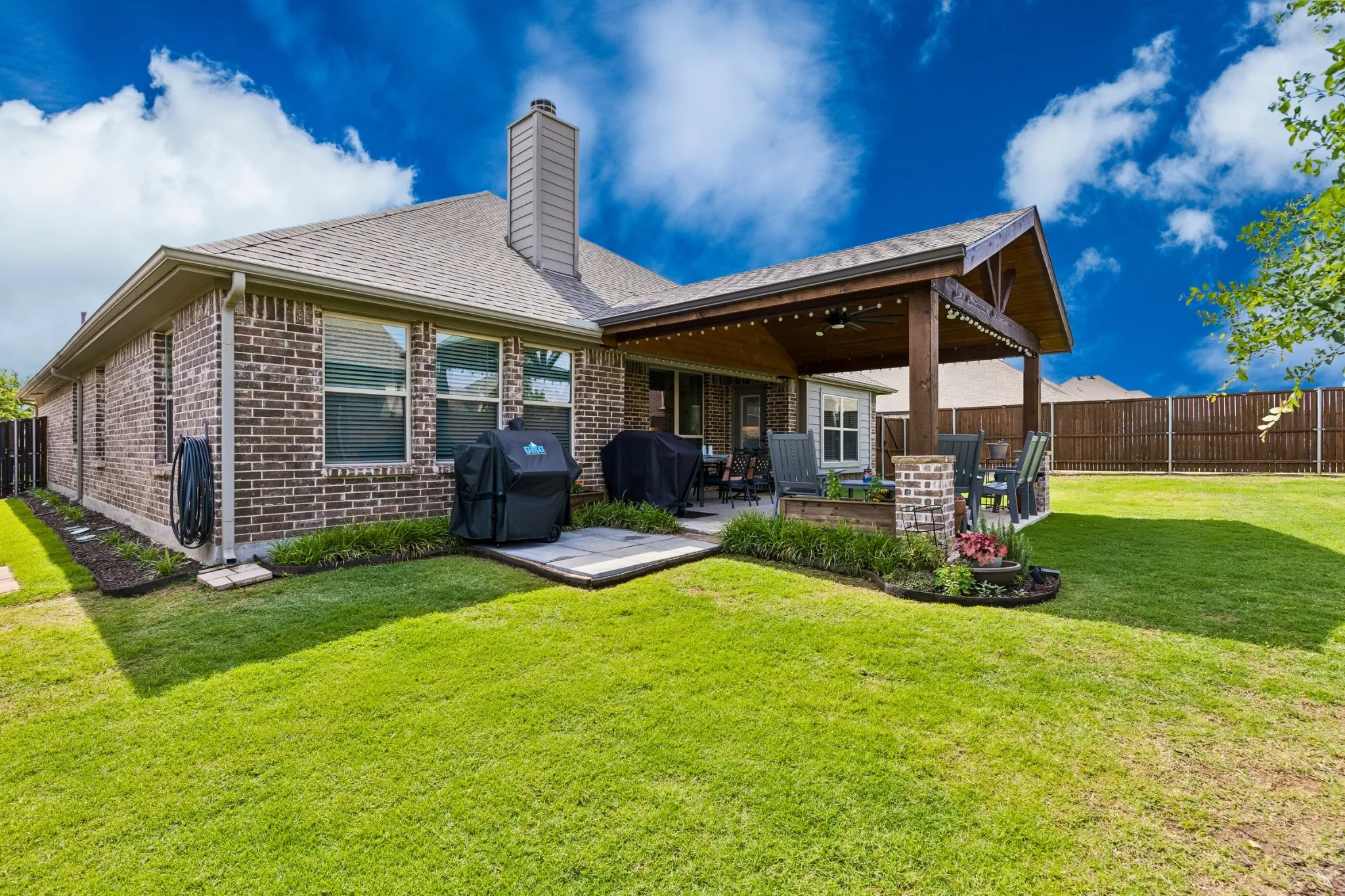 Single Family Residence For Rent in Denton County , 1201 Misty Ridge Drive, Justin, Texas 76247, 4 Bedroom, 2 Bathroom, 2 Garage spaces, 2,314 Sqft, built in 2020, mls#21398253, Real Estate Agent in Justin, Homes For Rent in Denton county, Homes For Rent in Justin, Realtor in Justin Texas, Real Estate Brokerage Independent Realty Texas, Luminita Cordes Realtor
