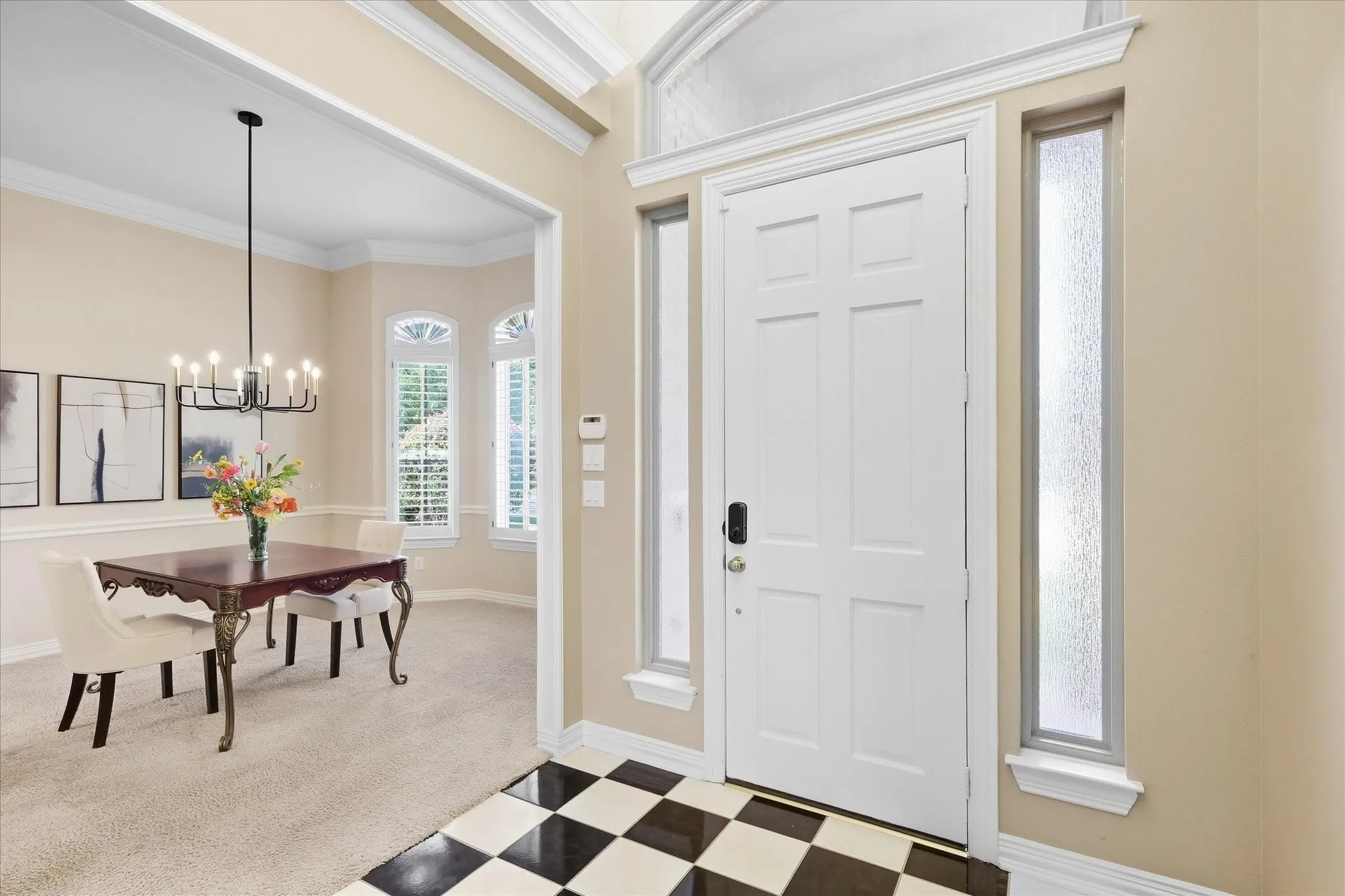 Entertain This Holiday Season in your Spacious Formal Dining Room