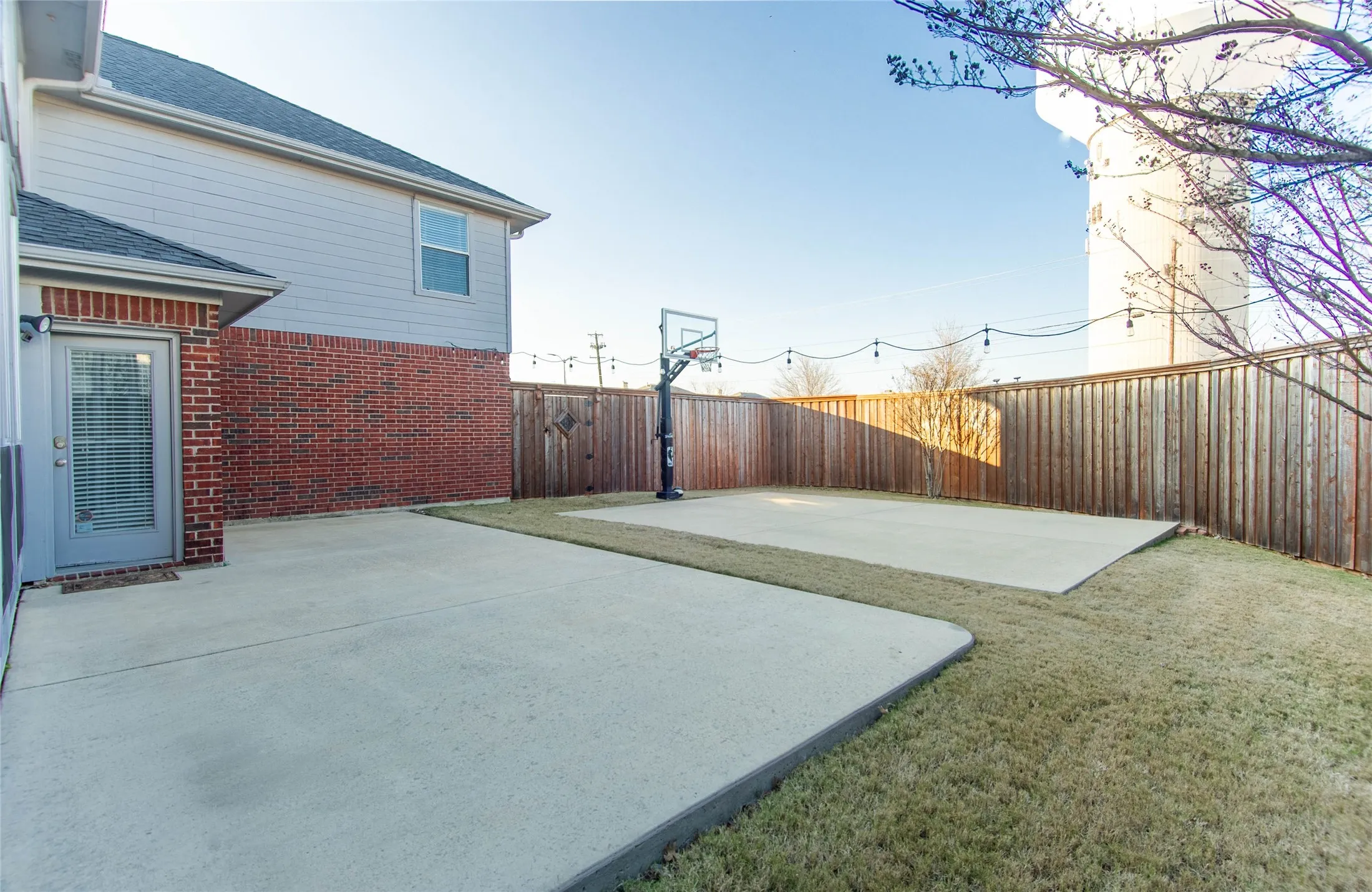 Single Family Residence For Rent in Collin County , 1521 Hidden Cove Court, Allen, Texas 75002, 4 Bedroom, 4 Bathroom, 2 Garage spaces, 4,079 Sqft, built in 2001, mls#21399548, Real Estate Agent in Allen, Homes For Rent in Collin county, Homes For Rent in Allen, Realtor in Allen Texas, Real Estate Brokerage Independent Realty Texas, Luminita Cordes Realtor