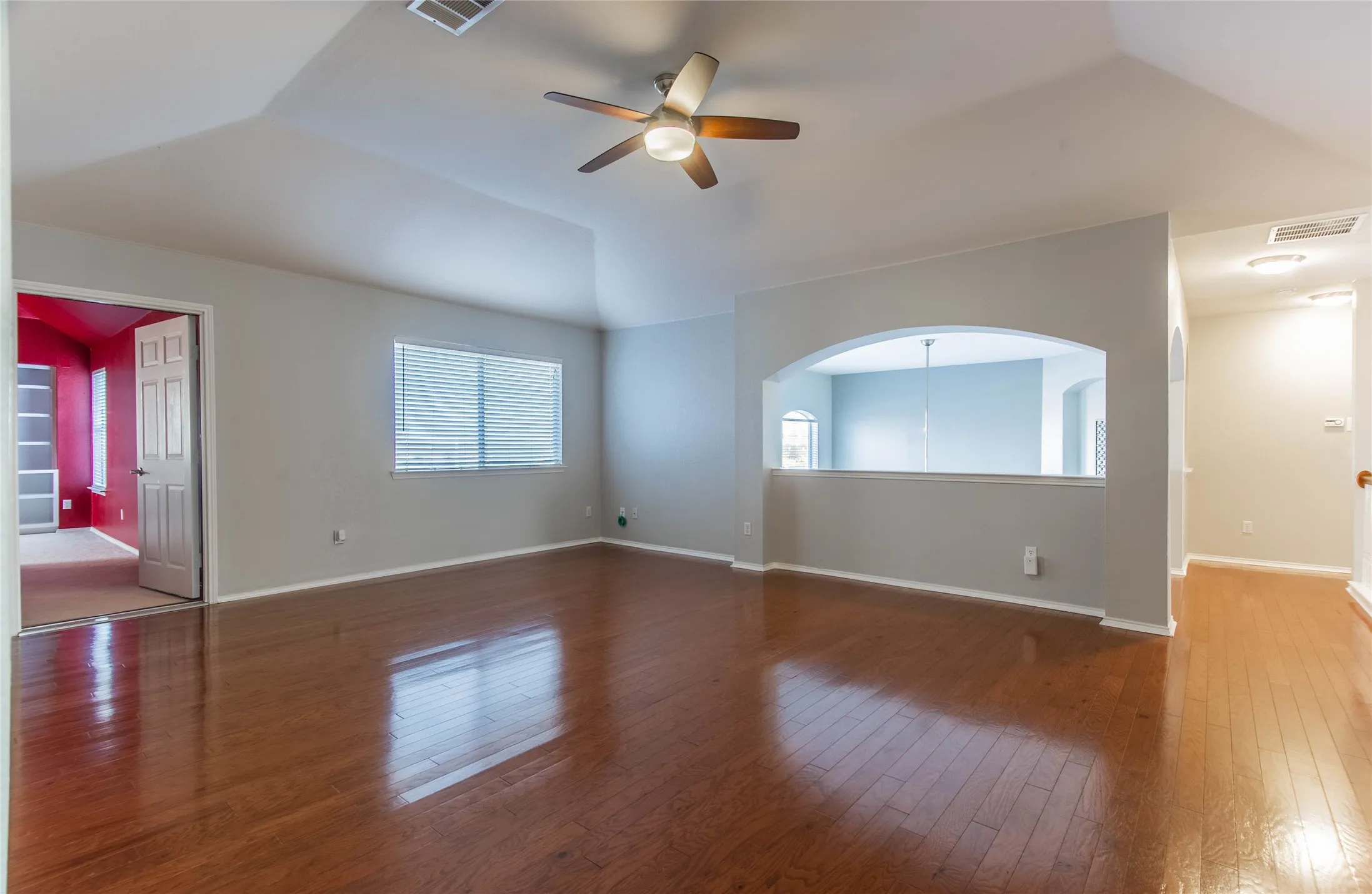 Single Family Residence For Rent in Collin County , 1521 Hidden Cove Court, Allen, Texas 75002, 4 Bedroom, 4 Bathroom, 2 Garage spaces, 4,079 Sqft, built in 2001, mls#21399548, Real Estate Agent in Allen, Homes For Rent in Collin county, Homes For Rent in Allen, Realtor in Allen Texas, Real Estate Brokerage Independent Realty Texas, Luminita Cordes Realtor