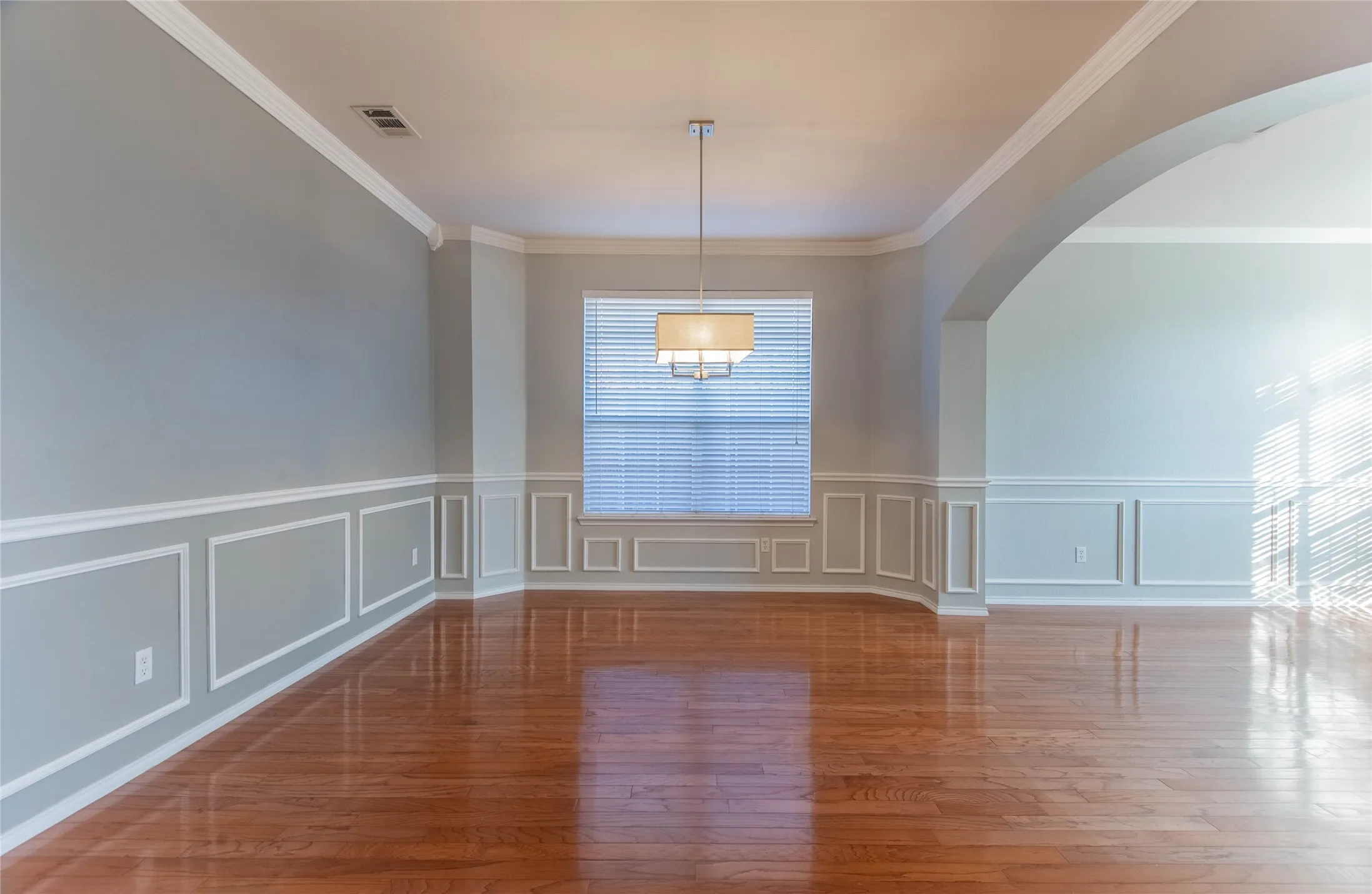 Single Family Residence For Rent in Collin County , 1521 Hidden Cove Court, Allen, Texas 75002, 4 Bedroom, 4 Bathroom, 2 Garage spaces, 4,079 Sqft, built in 2001, mls#21399548, Real Estate Agent in Allen, Homes For Rent in Collin county, Homes For Rent in Allen, Realtor in Allen Texas, Real Estate Brokerage Independent Realty Texas, Luminita Cordes Realtor