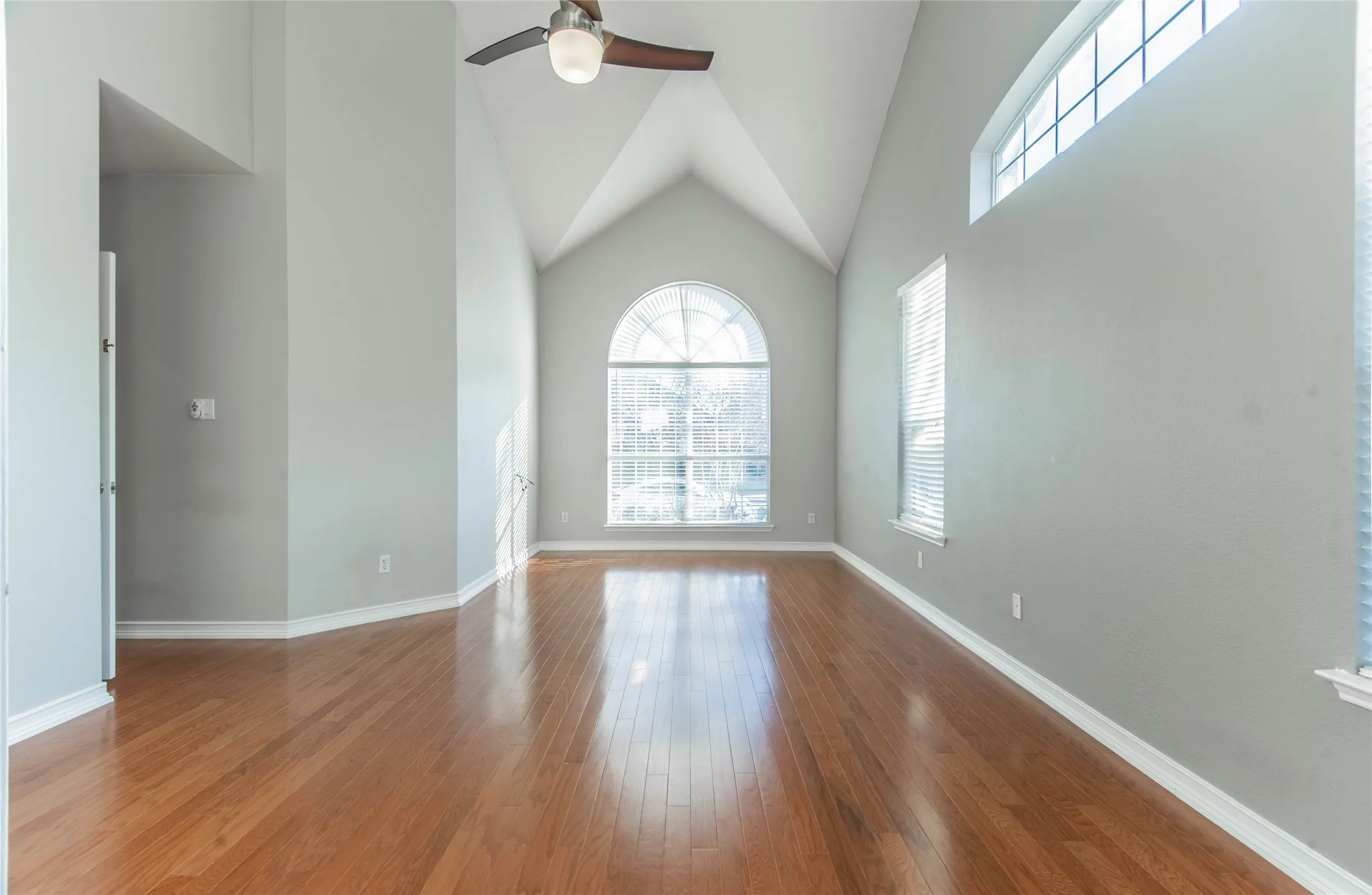Single Family Residence For Rent in Collin County , 1521 Hidden Cove Court, Allen, Texas 75002, 4 Bedroom, 4 Bathroom, 2 Garage spaces, 4,079 Sqft, built in 2001, mls#21399548, Real Estate Agent in Allen, Homes For Rent in Collin county, Homes For Rent in Allen, Realtor in Allen Texas, Real Estate Brokerage Independent Realty Texas, Luminita Cordes Realtor