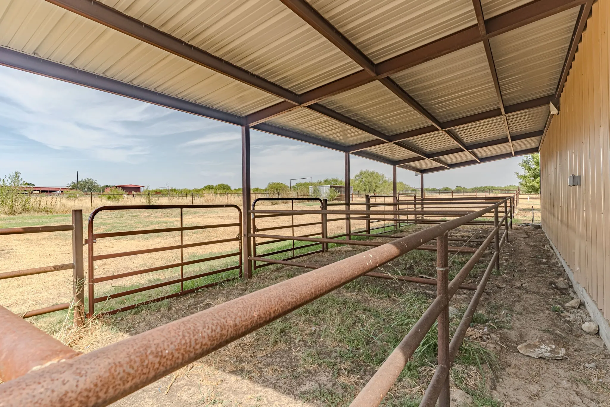 Single Family Residence For Sale in Parker County , 113 Stonegate Avenue, Brock, Texas 76087, 4 Bedroom, 3 Bathroom, 2 Garage spaces, 1,947 Sqft, built in 2020, mls#21397233, Real Estate Agent in Brock, Homes For Sale in Parker county, Homes For Sale in Brock, Realtor in Brock Texas, Real Estate Brokerage Independent Realty Texas, Luminita Cordes Realtor