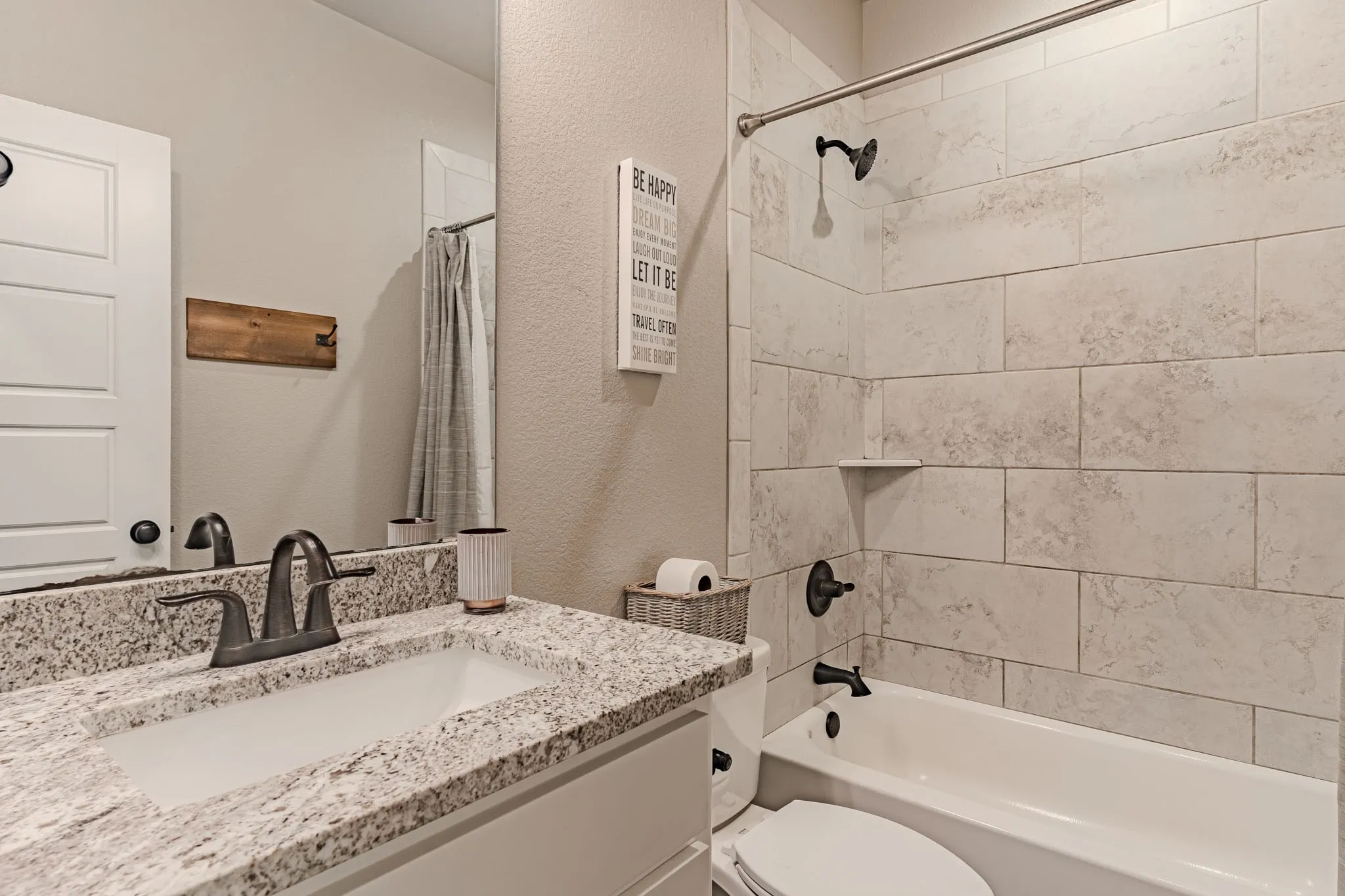Single Family Residence For Sale in Parker County , 113 Stonegate Avenue, Brock, Texas 76087, 4 Bedroom, 3 Bathroom, 2 Garage spaces, 1,947 Sqft, built in 2020, mls#21397233, Real Estate Agent in Brock, Homes For Sale in Parker county, Homes For Sale in Brock, Realtor in Brock Texas, Real Estate Brokerage Independent Realty Texas, Luminita Cordes Realtor