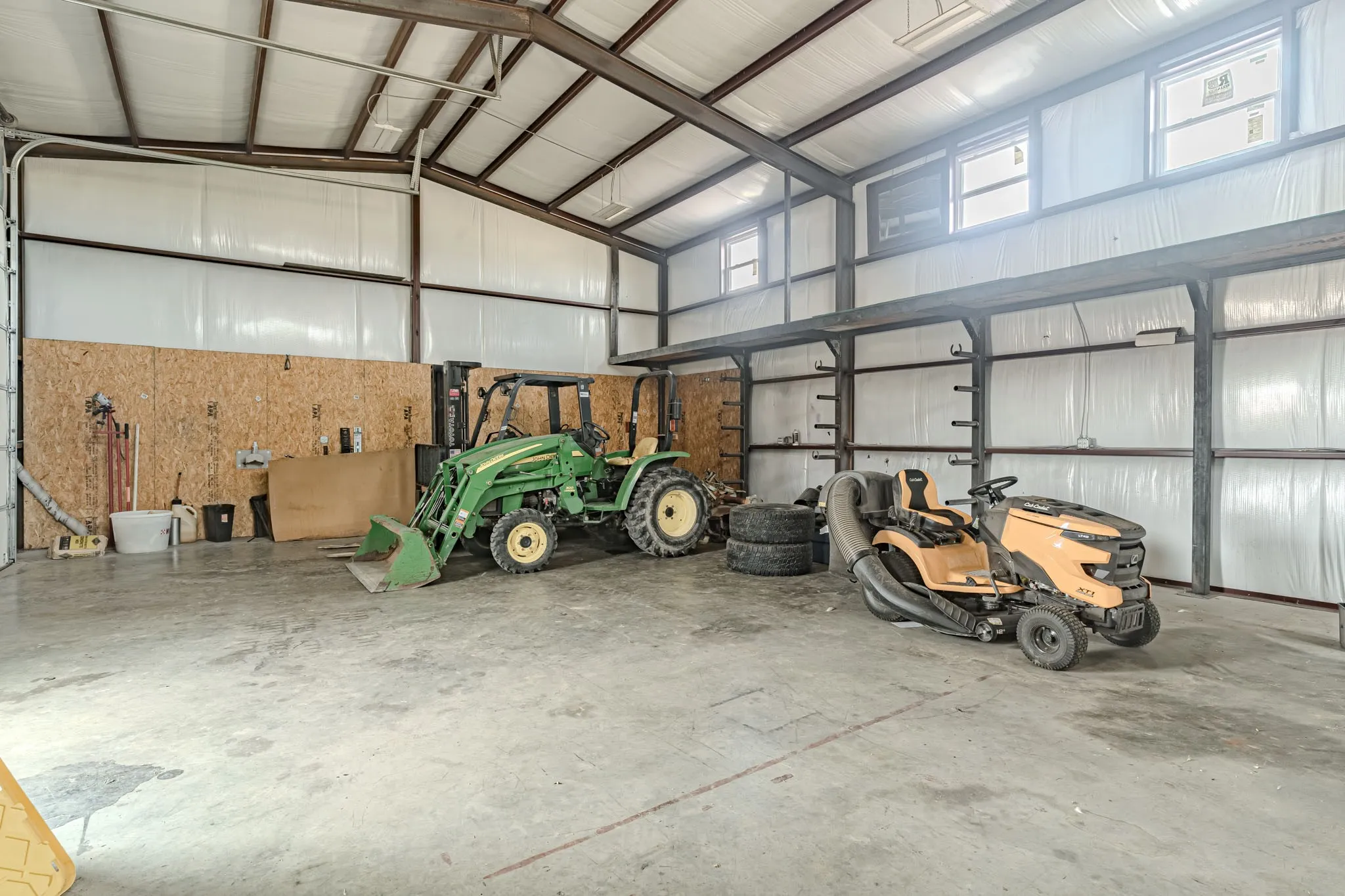 Single Family Residence For Sale in Parker County , 113 Stonegate Avenue, Brock, Texas 76087, 4 Bedroom, 3 Bathroom, 2 Garage spaces, 1,947 Sqft, built in 2020, mls#21397233, Real Estate Agent in Brock, Homes For Sale in Parker county, Homes For Sale in Brock, Realtor in Brock Texas, Real Estate Brokerage Independent Realty Texas, Luminita Cordes Realtor