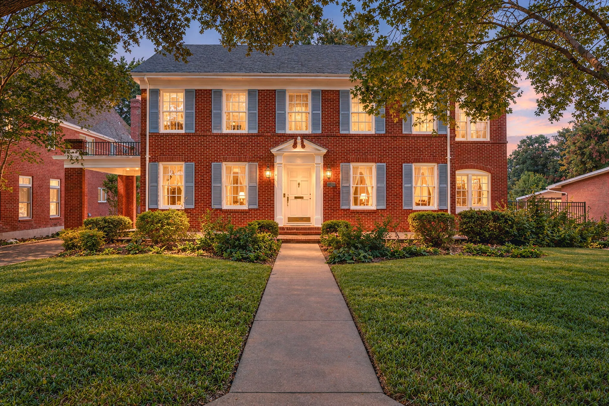 Single Family Residence For Sale in Mc Lennan County , 3411 Chateau Avenue, Waco, Texas 76710, 3 Bedroom, 3 Bathroom, 2 Garage spaces, 3,012 Sqft, built in 1929, mls#21373210, Real Estate Agent in Waco, Homes For Sale in Mc Lennan county, Homes For Sale in Waco, Realtor in Waco Texas, Real Estate Brokerage Independent Realty Texas, Luminita Cordes Realtor