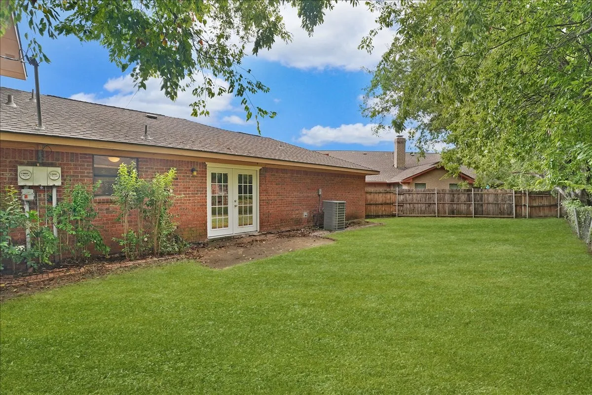 Duplex For Sale in Collin County , 1408/1410 White Way, Mc Kinney, Texas 75069, 2 Bedroom, 3 Bathroom, 2 Garage spaces, 0 Sqft, built in 1983, mls#21399419, Real Estate Agent in Mc Kinney, Homes For Sale in Collin county, Homes For Sale in Mc Kinney, Realtor in Mc Kinney Texas, Real Estate Brokerage Independent Realty Texas, Luminita Cordes Realtor