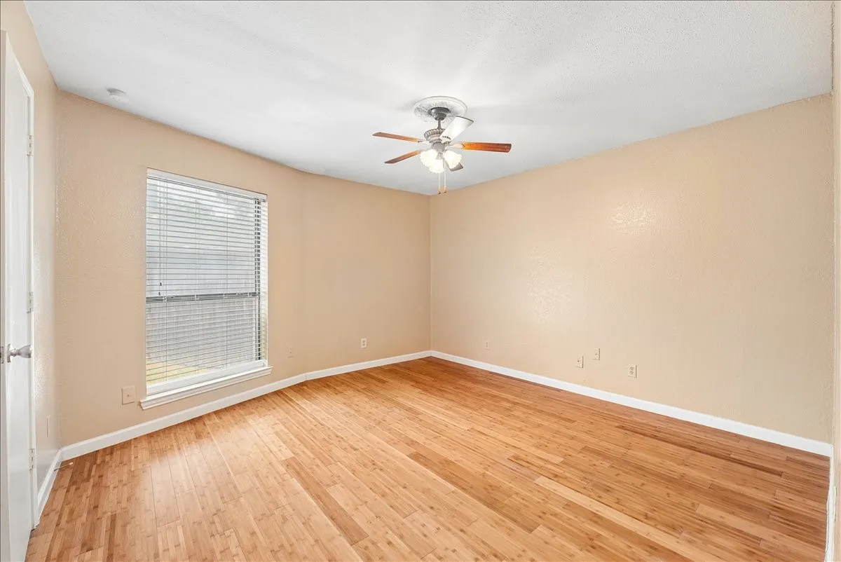 Duplex For Sale in Collin County , 1408/1410 White Way, Mc Kinney, Texas 75069, 2 Bedroom, 3 Bathroom, 2 Garage spaces, 0 Sqft, built in 1983, mls#21399419, Real Estate Agent in Mc Kinney, Homes For Sale in Collin county, Homes For Sale in Mc Kinney, Realtor in Mc Kinney Texas, Real Estate Brokerage Independent Realty Texas, Luminita Cordes Realtor