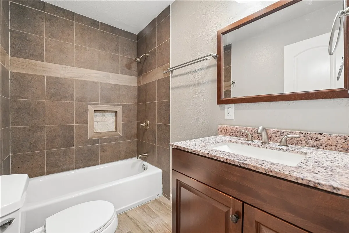 Duplex For Sale in Collin County , 1412/1414 White Way, Mc Kinney, Texas 75069, 4 Bedroom, 4 Bathroom, 2 Garage spaces, 0 Sqft, built in 1985, mls#21399424, Real Estate Agent in Mc Kinney, Homes For Sale in Collin county, Homes For Sale in Mc Kinney, Realtor in Mc Kinney Texas, Real Estate Brokerage Independent Realty Texas, Luminita Cordes Realtor