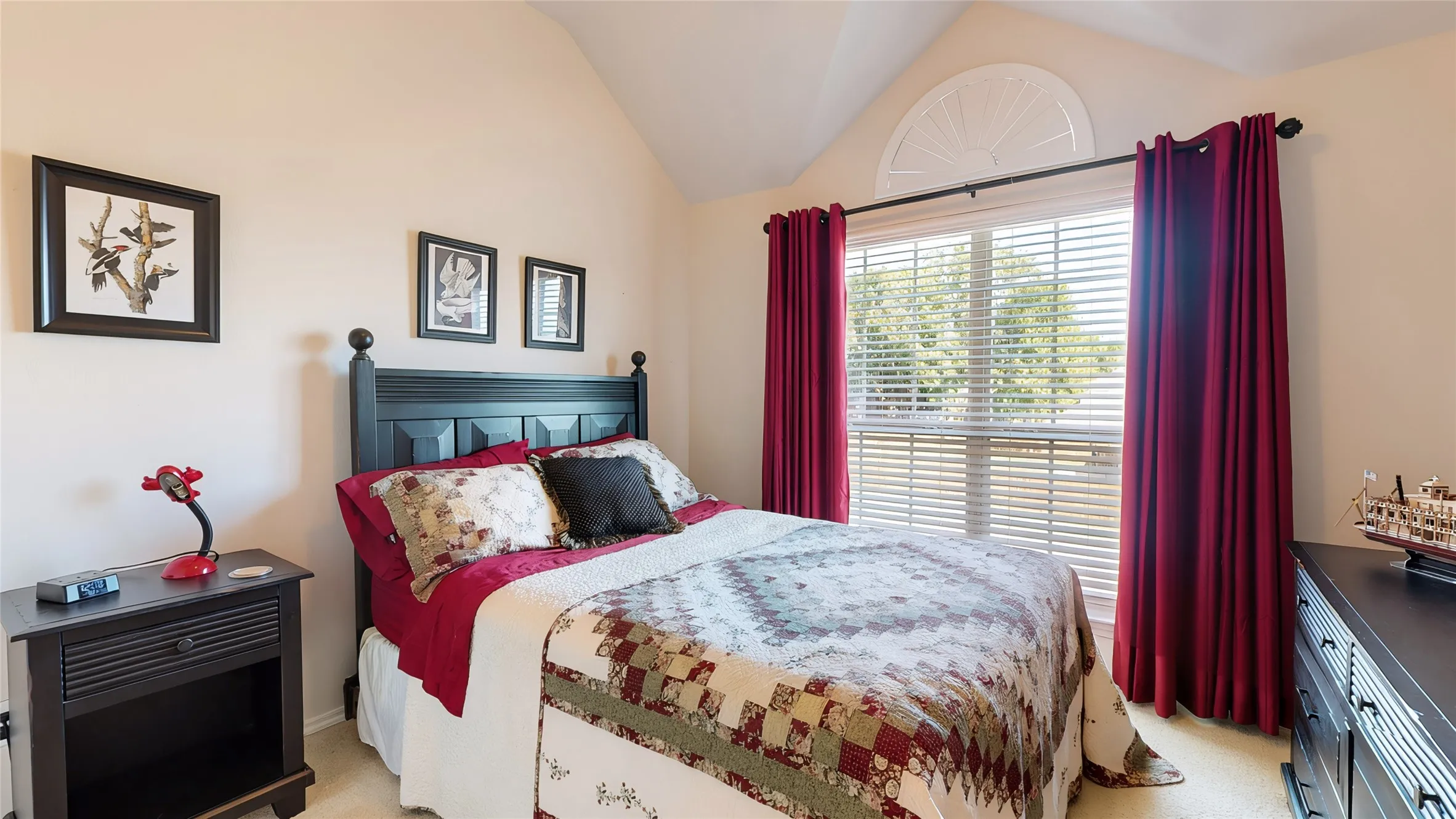 Single Family Residence For Sale in Tarrant County , 2316 Cherry Sage Drive, Arlington, Texas 76001, 4 Bedroom, 3 Bathroom, 2 Garage spaces, 2,550 Sqft, built in 2002, mls#21399556, Real Estate Agent in Arlington, Homes For Sale in Tarrant county, Homes For Sale in Arlington, Realtor in Arlington Texas, Real Estate Brokerage Independent Realty Texas, Luminita Cordes Realtor