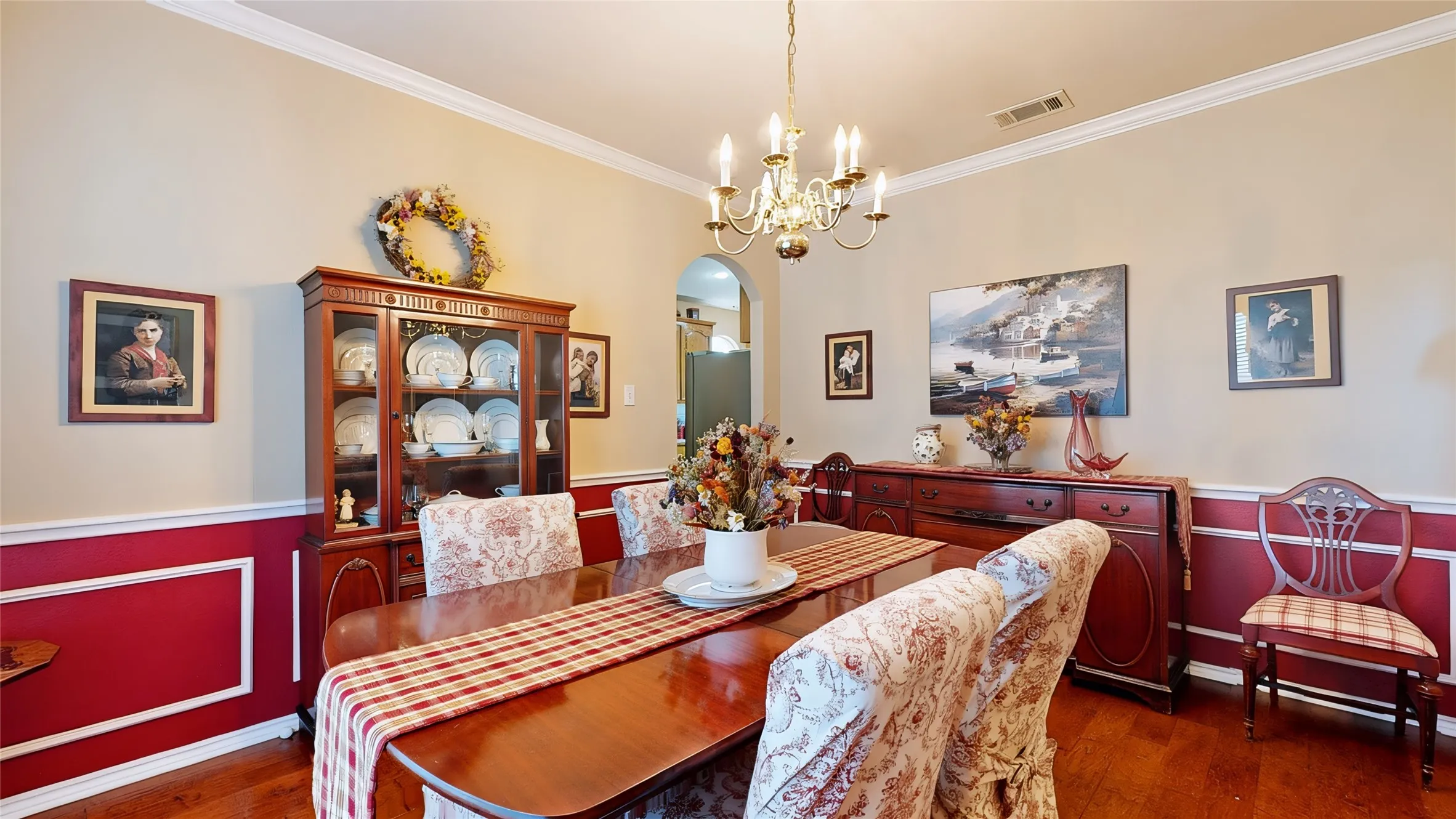 Single Family Residence For Sale in Tarrant County , 2316 Cherry Sage Drive, Arlington, Texas 76001, 4 Bedroom, 3 Bathroom, 2 Garage spaces, 2,550 Sqft, built in 2002, mls#21399556, Real Estate Agent in Arlington, Homes For Sale in Tarrant county, Homes For Sale in Arlington, Realtor in Arlington Texas, Real Estate Brokerage Independent Realty Texas, Luminita Cordes Realtor