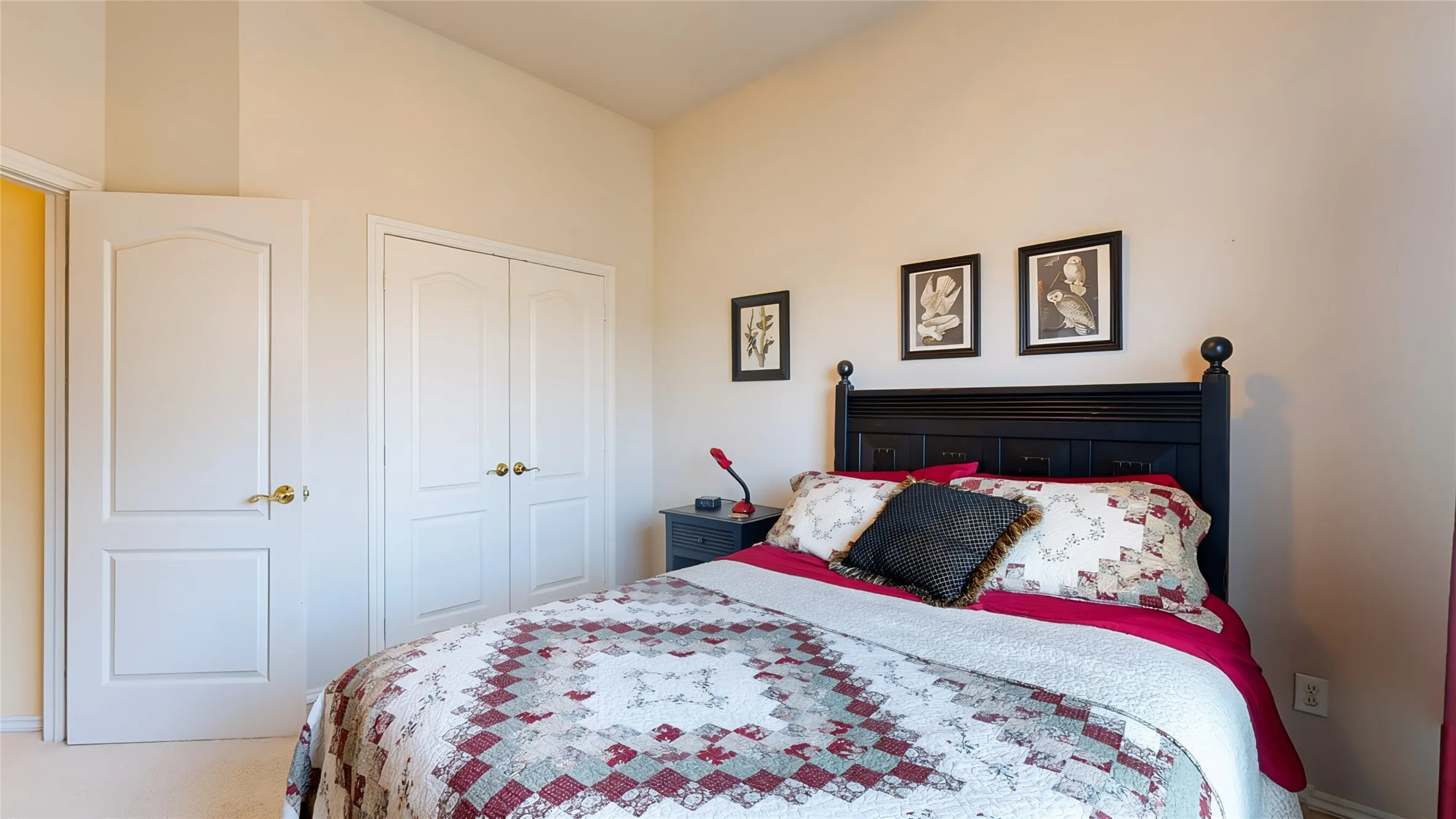 Single Family Residence For Sale in Tarrant County , 2316 Cherry Sage Drive, Arlington, Texas 76001, 4 Bedroom, 3 Bathroom, 2 Garage spaces, 2,550 Sqft, built in 2002, mls#21399556, Real Estate Agent in Arlington, Homes For Sale in Tarrant county, Homes For Sale in Arlington, Realtor in Arlington Texas, Real Estate Brokerage Independent Realty Texas, Luminita Cordes Realtor