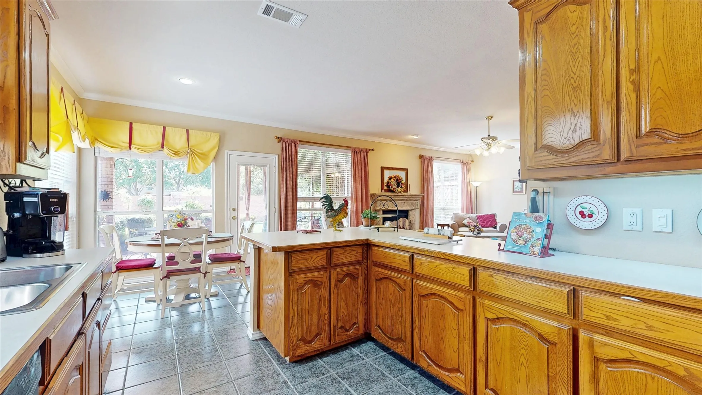 Single Family Residence For Sale in Tarrant County , 2316 Cherry Sage Drive, Arlington, Texas 76001, 4 Bedroom, 3 Bathroom, 2 Garage spaces, 2,550 Sqft, built in 2002, mls#21399556, Real Estate Agent in Arlington, Homes For Sale in Tarrant county, Homes For Sale in Arlington, Realtor in Arlington Texas, Real Estate Brokerage Independent Realty Texas, Luminita Cordes Realtor