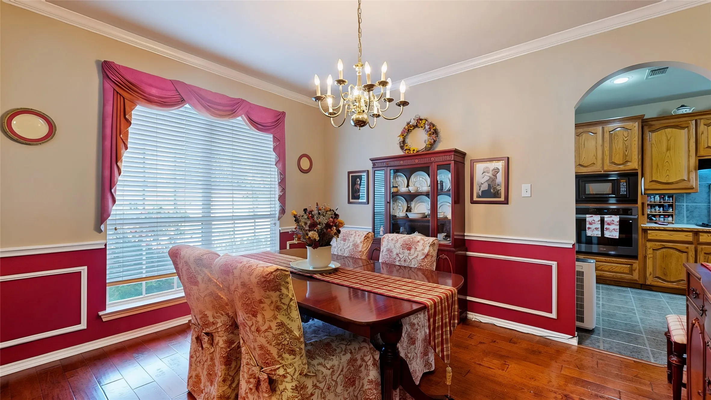 Single Family Residence For Sale in Tarrant County , 2316 Cherry Sage Drive, Arlington, Texas 76001, 4 Bedroom, 3 Bathroom, 2 Garage spaces, 2,550 Sqft, built in 2002, mls#21399556, Real Estate Agent in Arlington, Homes For Sale in Tarrant county, Homes For Sale in Arlington, Realtor in Arlington Texas, Real Estate Brokerage Independent Realty Texas, Luminita Cordes Realtor
