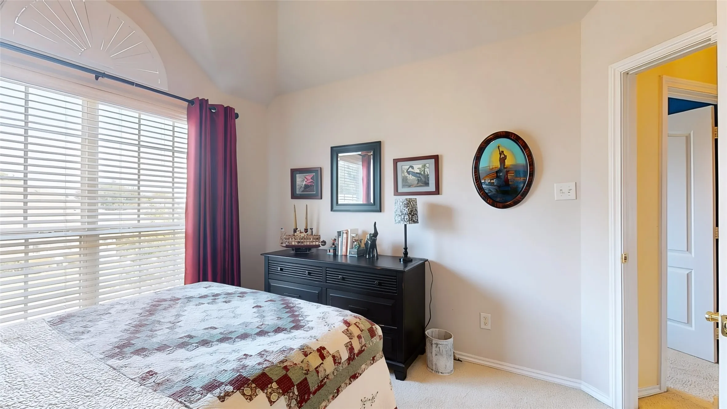 Single Family Residence For Sale in Tarrant County , 2316 Cherry Sage Drive, Arlington, Texas 76001, 4 Bedroom, 3 Bathroom, 2 Garage spaces, 2,550 Sqft, built in 2002, mls#21399556, Real Estate Agent in Arlington, Homes For Sale in Tarrant county, Homes For Sale in Arlington, Realtor in Arlington Texas, Real Estate Brokerage Independent Realty Texas, Luminita Cordes Realtor