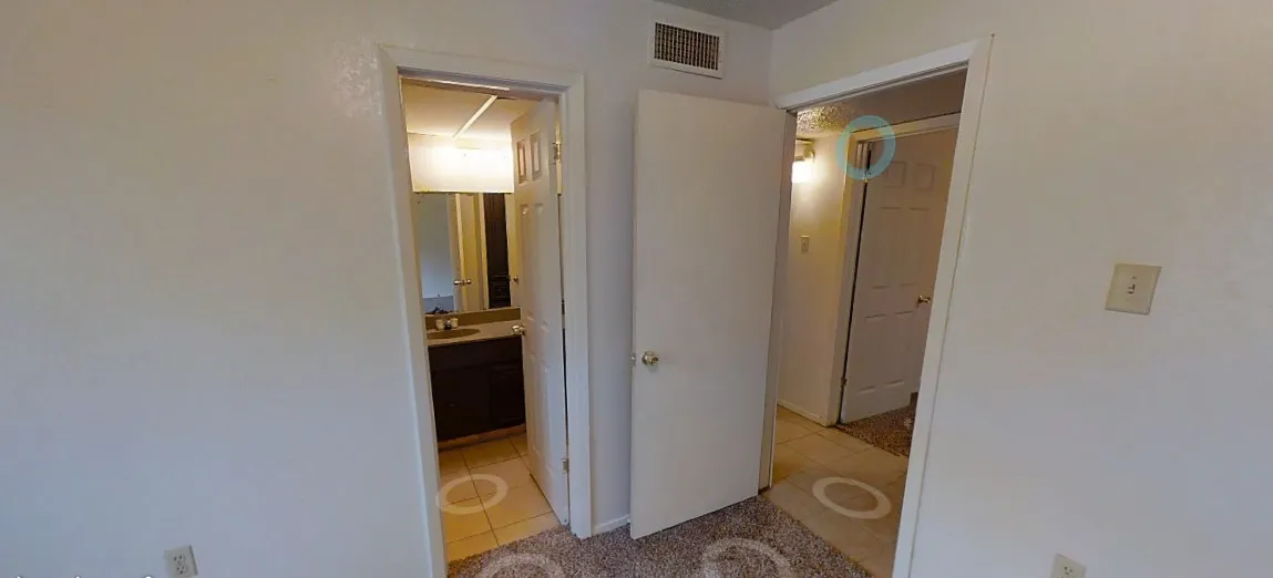 Apartment For Rent in Taylor County , 2400 Buffalo Gap Road 163, Abilene, Texas 79605, 2 Bedroom, 1 Bathroom, Garage spaces, 906 Sqft, built in 1973, mls#21399557, Real Estate Agent in Abilene, Homes For Rent in Taylor county, Homes For Rent in Abilene, Realtor in Abilene Texas, Real Estate Brokerage Independent Realty Texas, Luminita Cordes Realtor