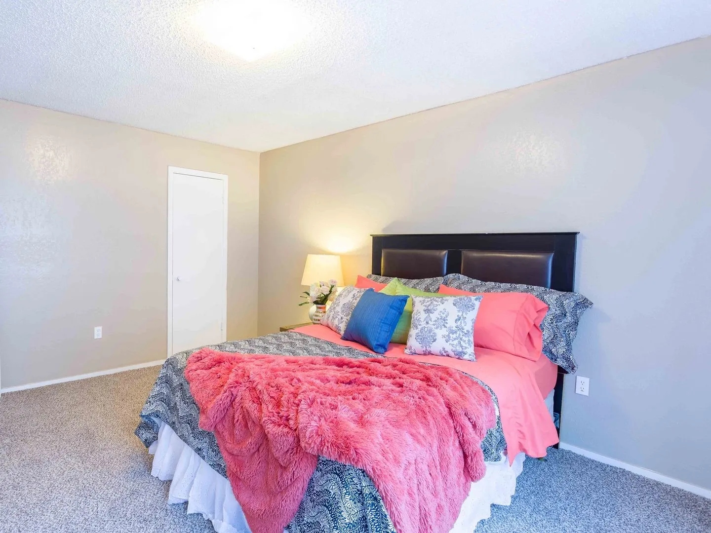 Apartment For Rent in Taylor County , 2400 Buffalo Gap Road 173, Abilene, Texas 79605, 3 Bedroom, 2 Bathroom, Garage spaces, 1,177 Sqft, built in 1973, mls#21399559, Real Estate Agent in Abilene, Homes For Rent in Taylor county, Homes For Rent in Abilene, Realtor in Abilene Texas, Real Estate Brokerage Independent Realty Texas, Luminita Cordes Realtor